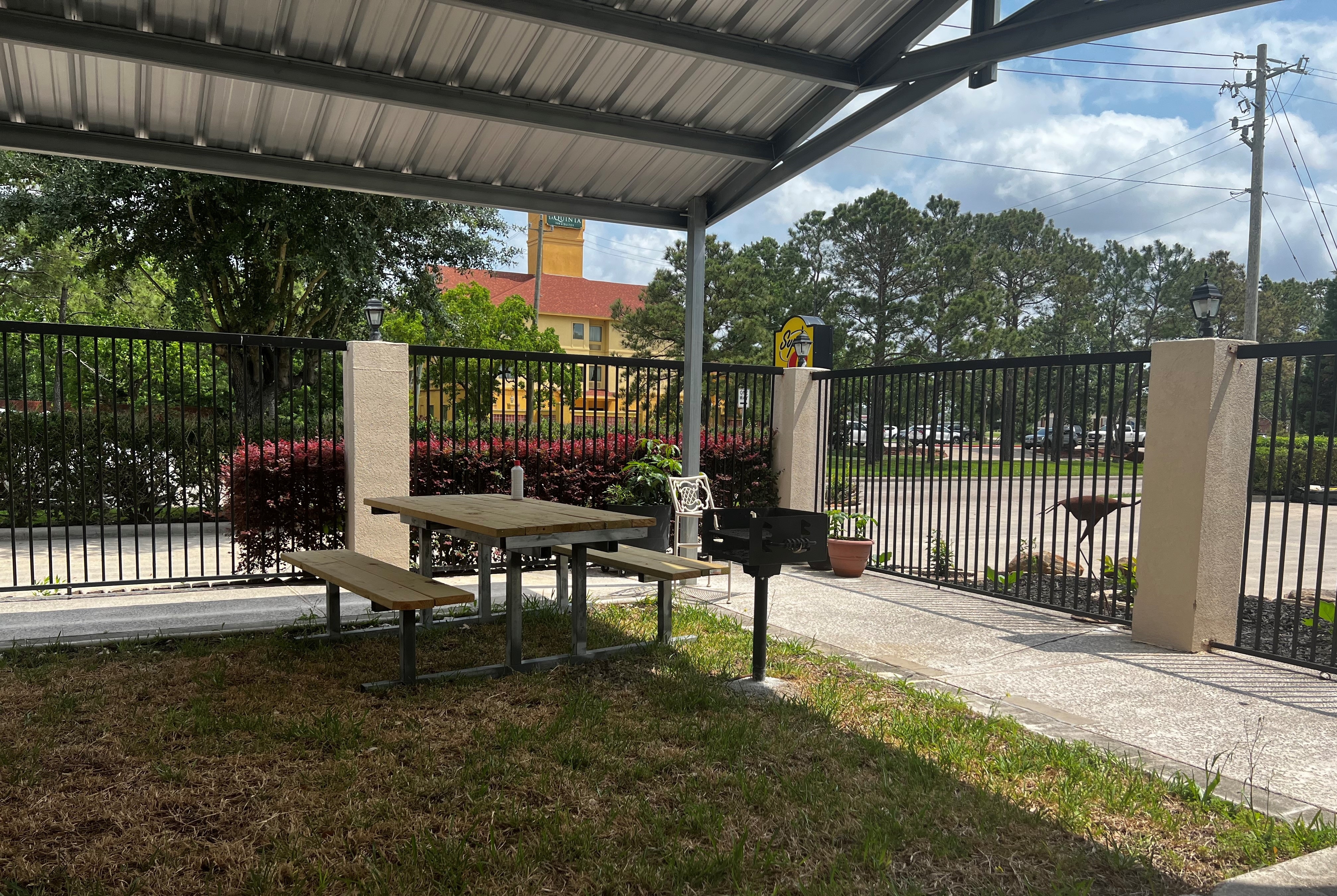 Exterior of Super 8 by Wyndham Pasadena hotel in Pasadena, Texas