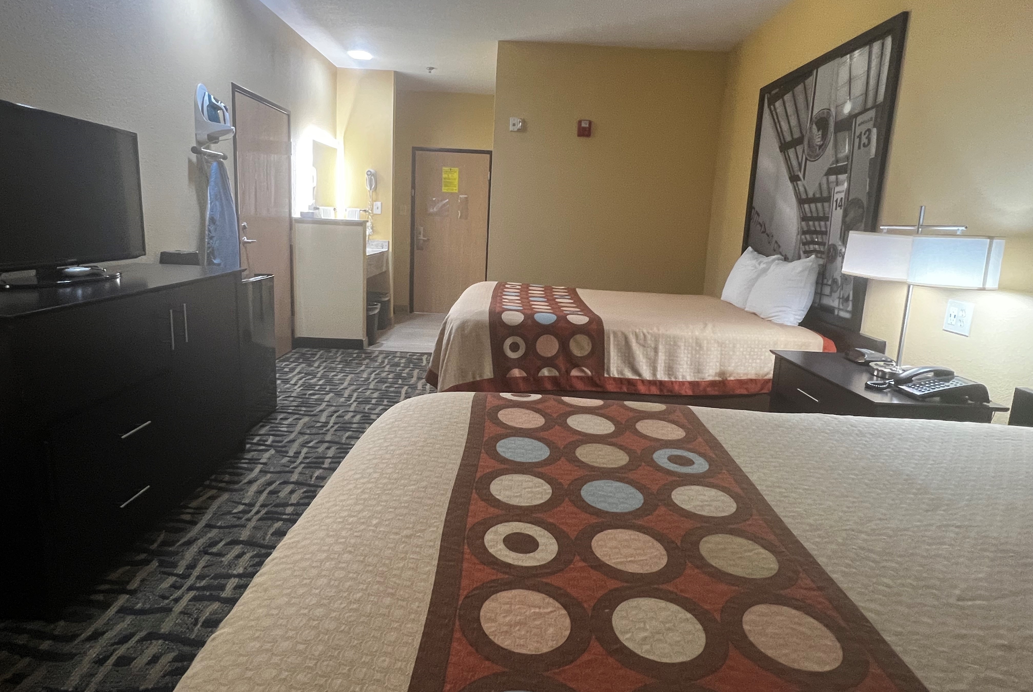 Guest room at the Super 8 by Wyndham Pasadena in Pasadena, Texas