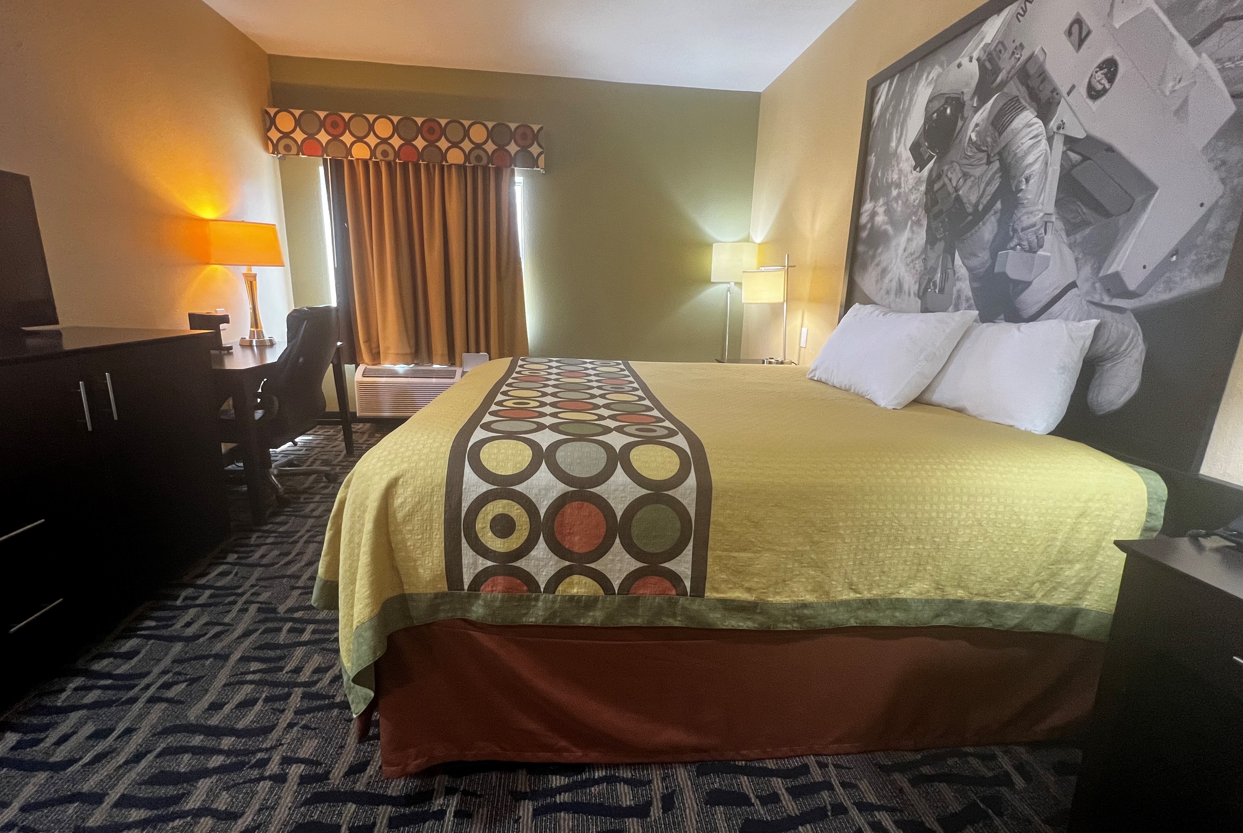 Guest room at the Super 8 by Wyndham Pasadena in Pasadena, Texas