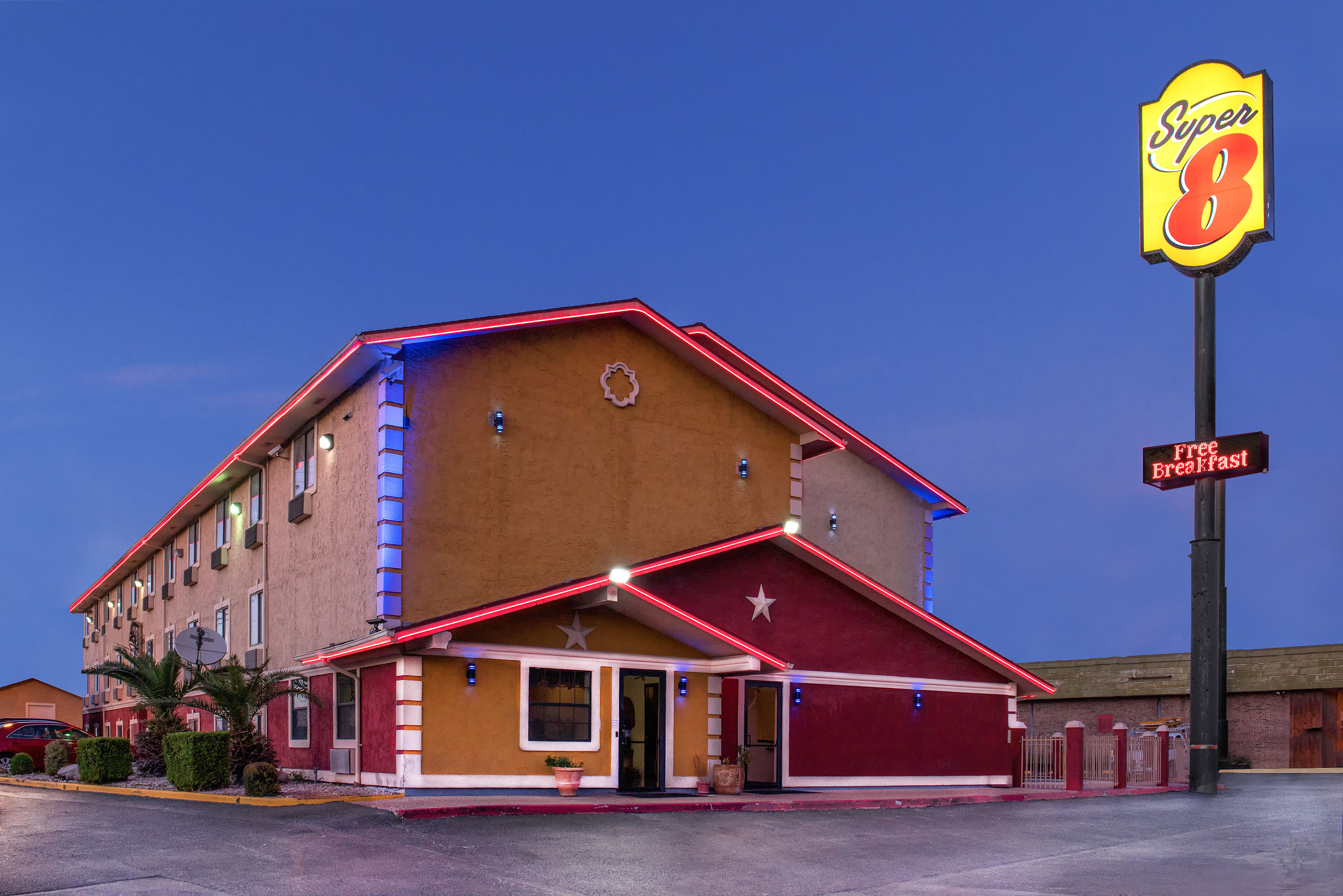 Super 8 By Wyndham San Antonio I 35 North San Antonio