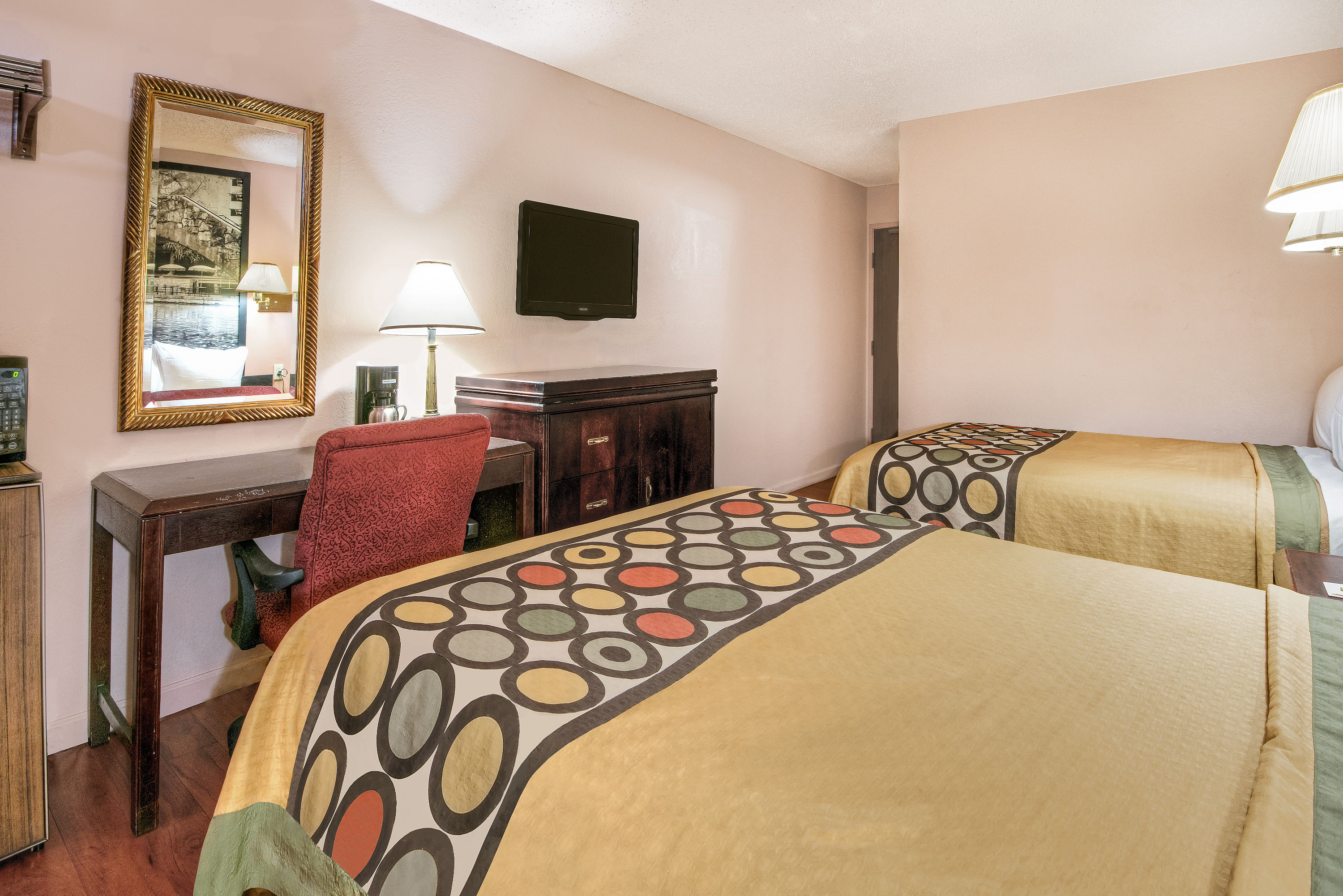 Super 8 By Wyndham San Antonio I 35 North San Antonio
