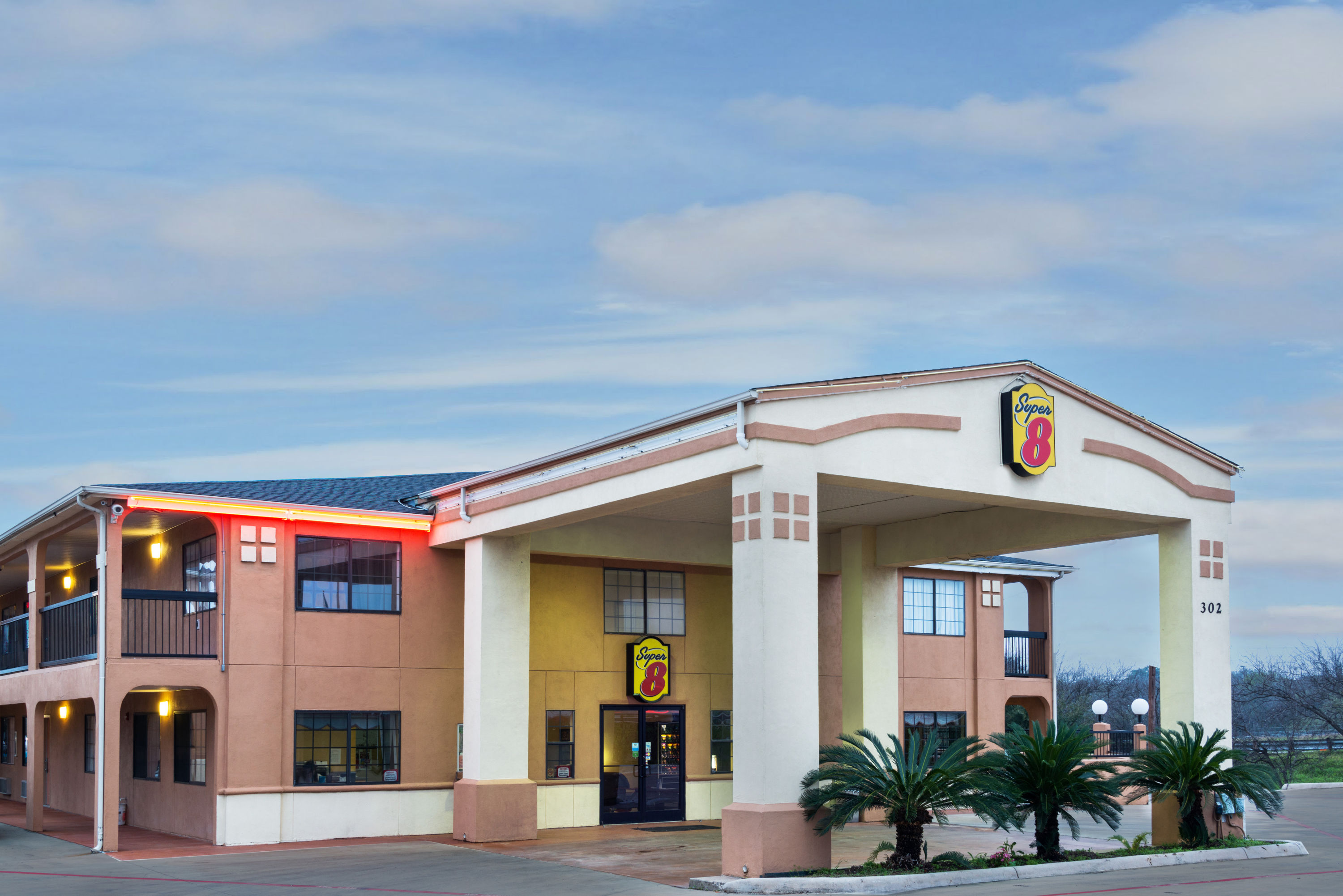 Super 8 By Wyndham San Antonio Riverwalk Area San Antonio Tx Hotels