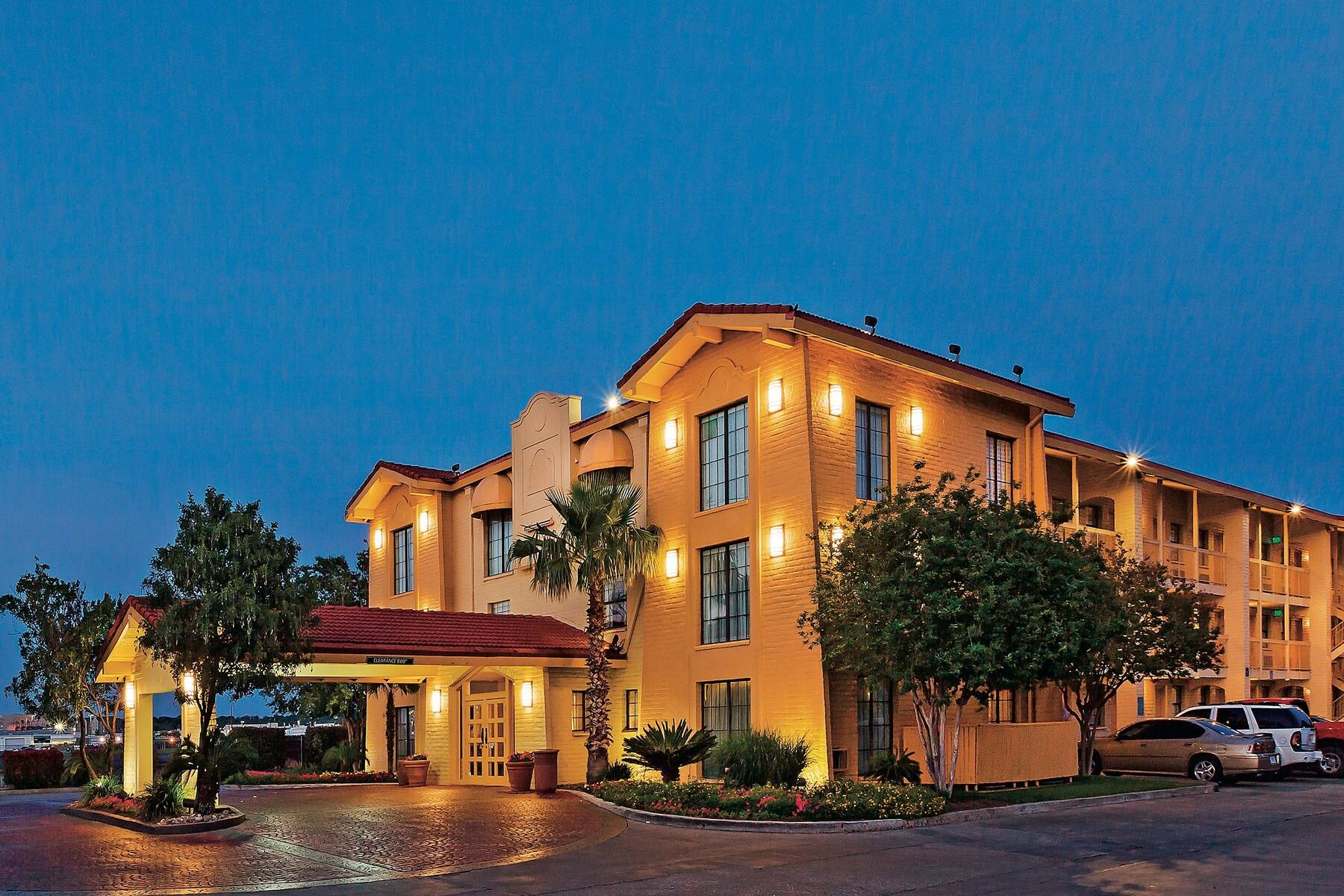 Super 8 by Wyndham San Antonio Near SeaWorld Ingram Park San Antonio Super 8 by Wyndham San Antonio Near SeaWorld Ingram Park San Antonio