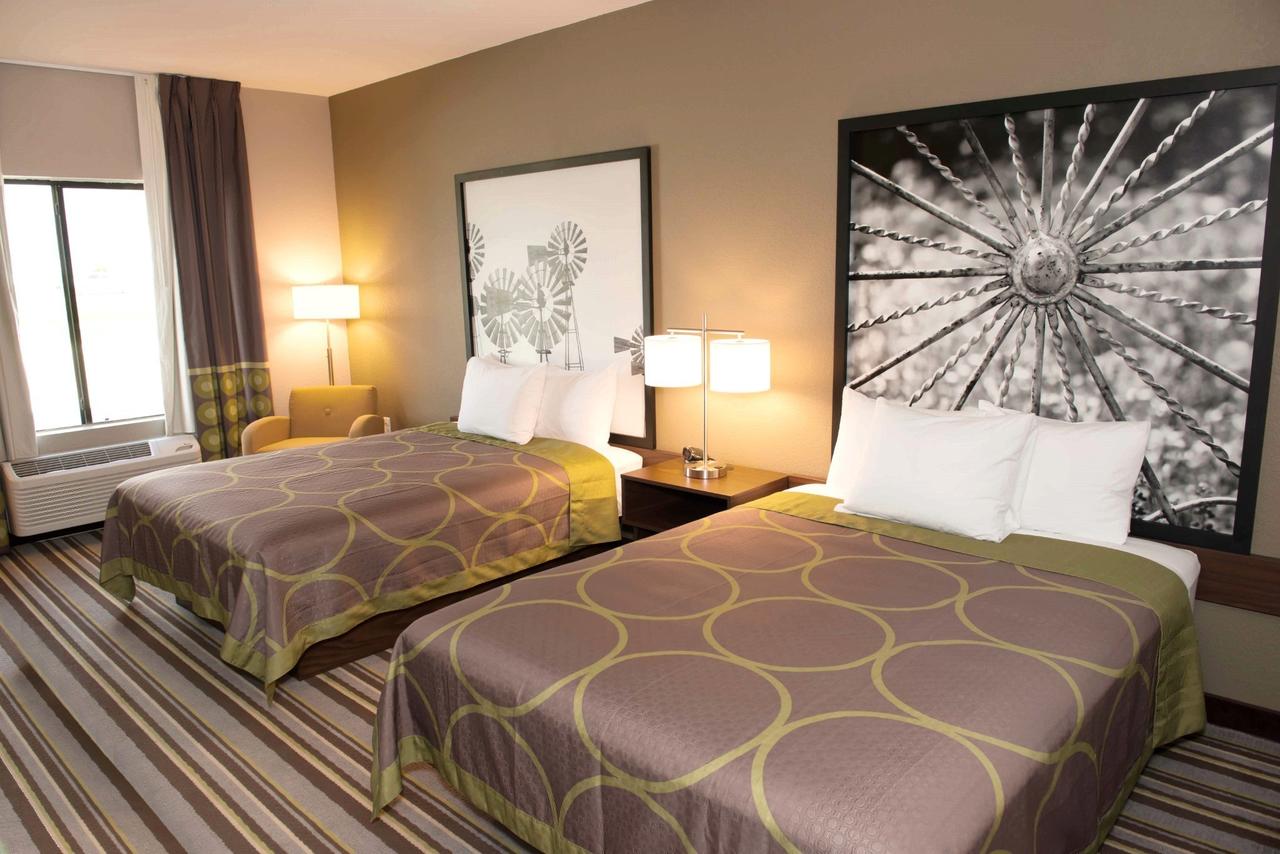 Super 8 By Wyndham Stanton Stanton Tx Hotels