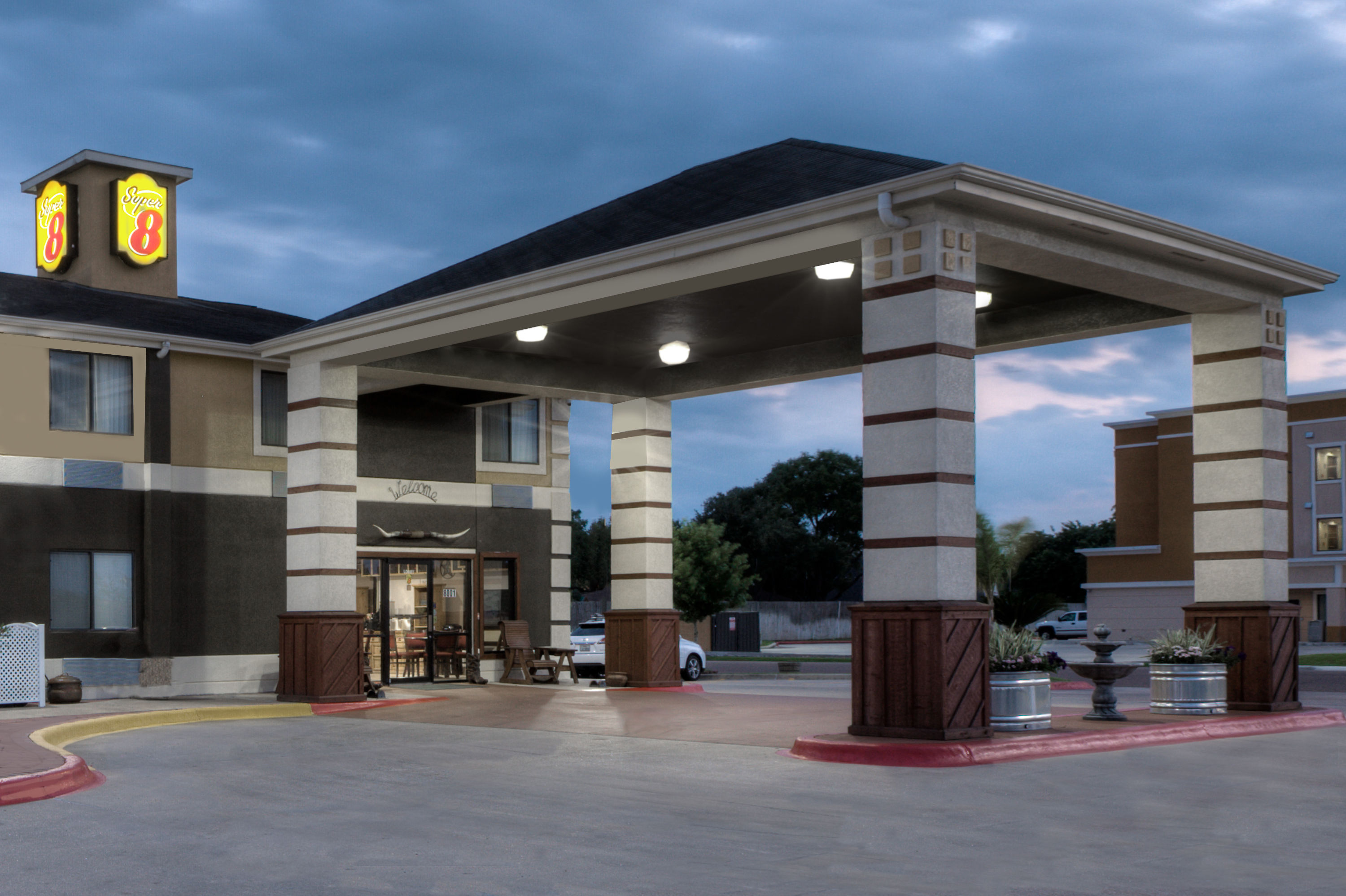 Exterior of Super 8 by Wyndham Victoria/North/Mall Area hotel in Victoria, Texas