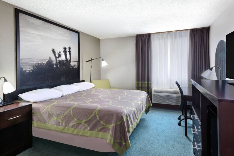 Guest room at the Super 8 Victoria/North/Mall Area in Victoria, Texas