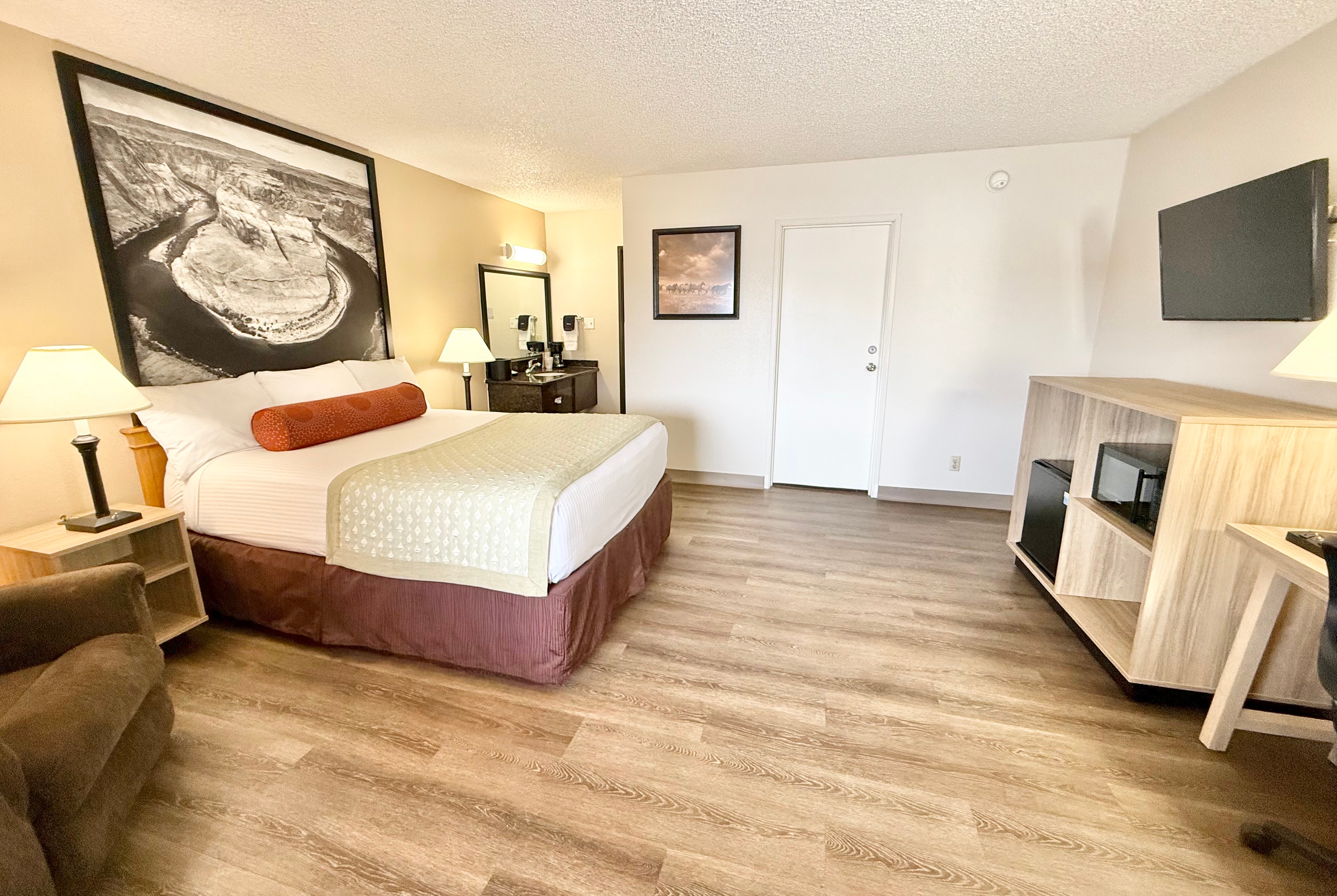 Guest room at the Super 8 by Wyndham Salina/Scenic Hills Area in Salina, Utah
