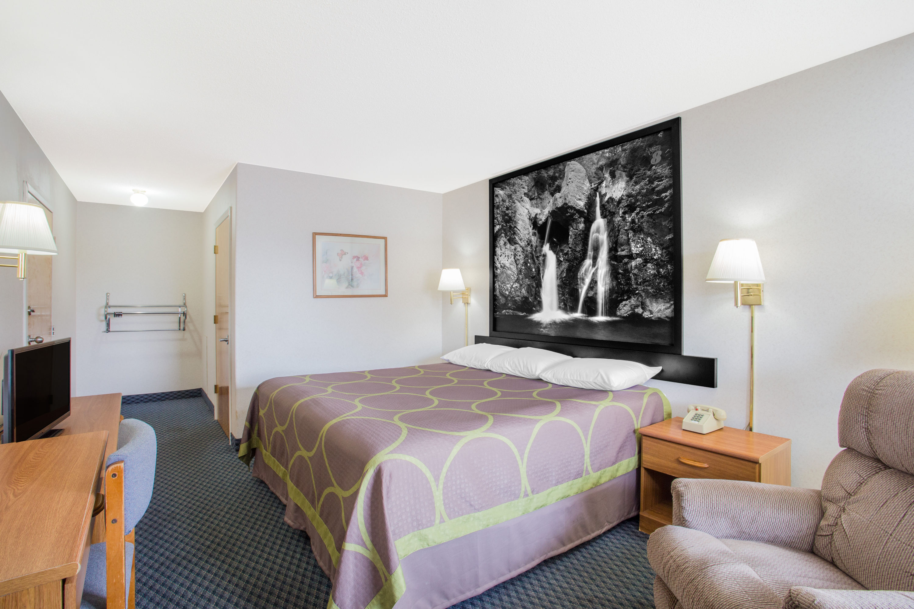 Guest room at the Super 8 by Wyndham Christiansburg in Christiansburg, Virginia