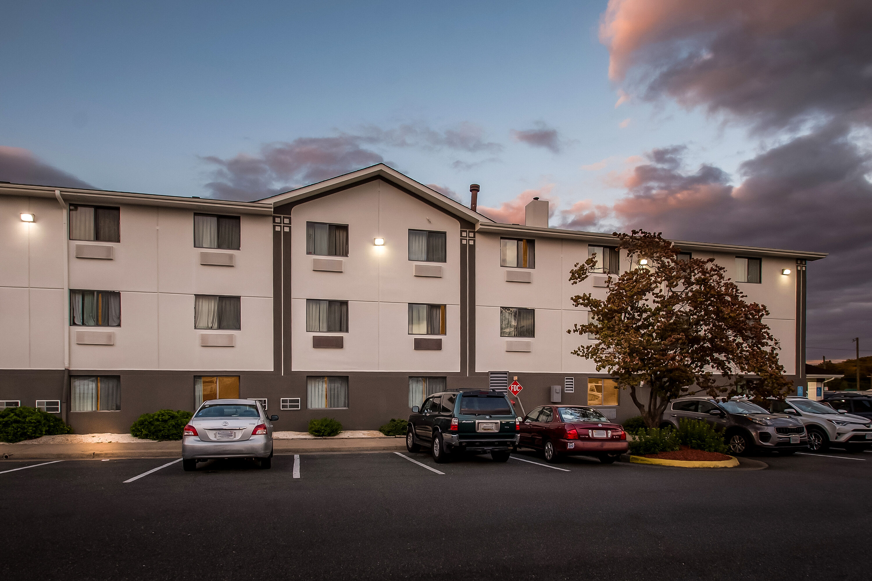 Exterior Night Image of Super 8 by Wyndham Dumfries/Quantico hotel in Dumfries, Virginia