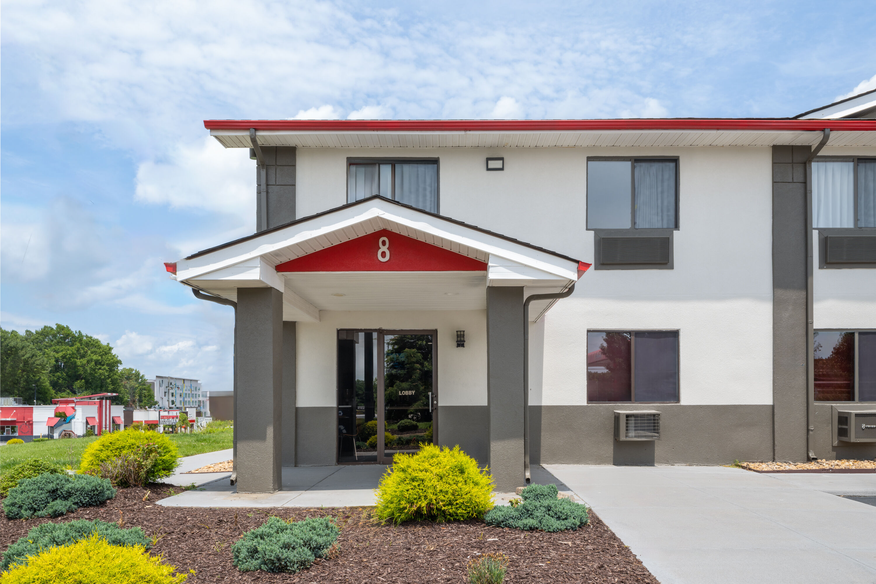 Exterior Day Image of Super 8 by Wyndham Farmville hotel in Farmville, Virginia
