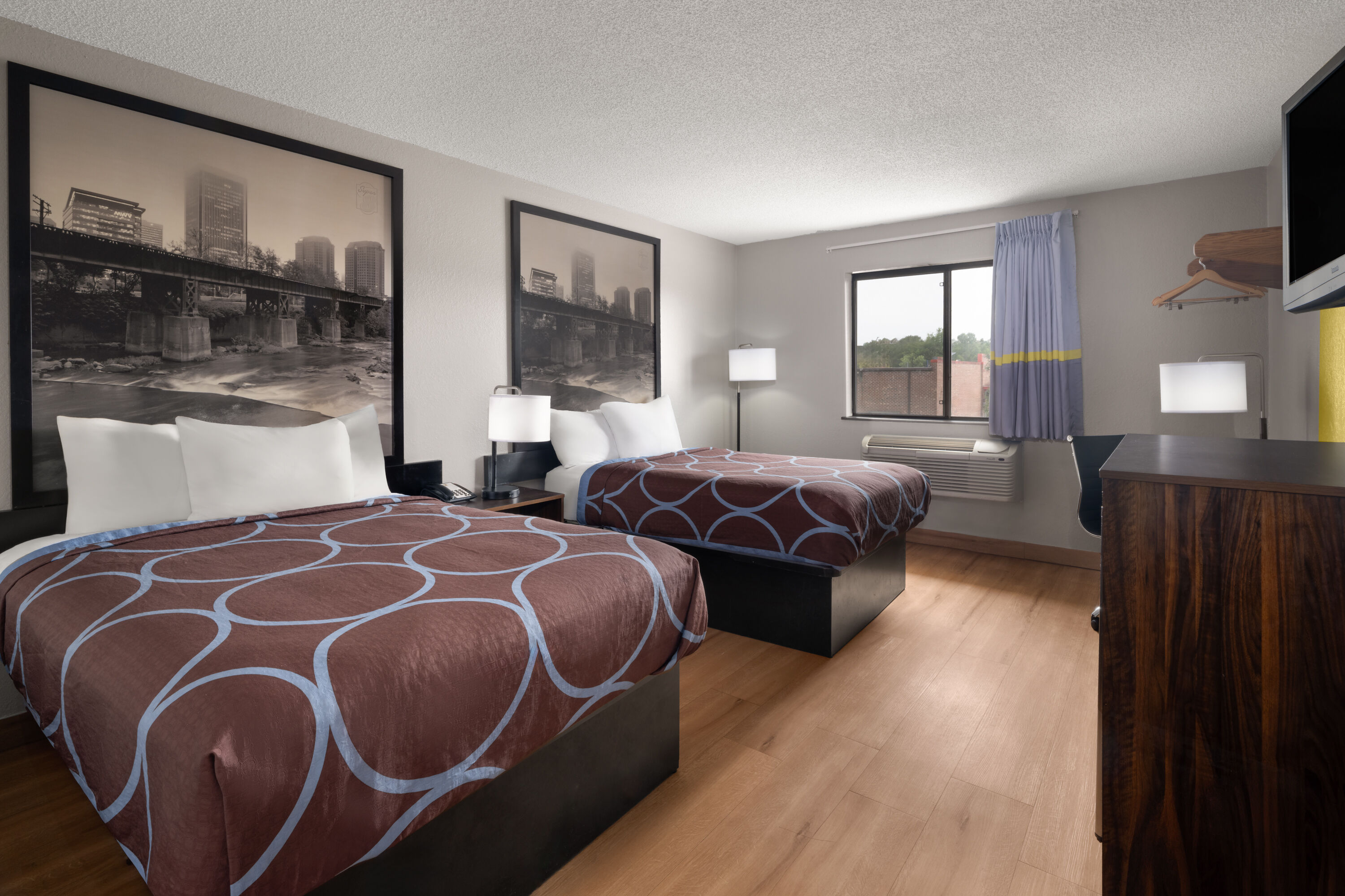 Guest room at the Super 8 by Wyndham Farmville in Farmville, Virginia