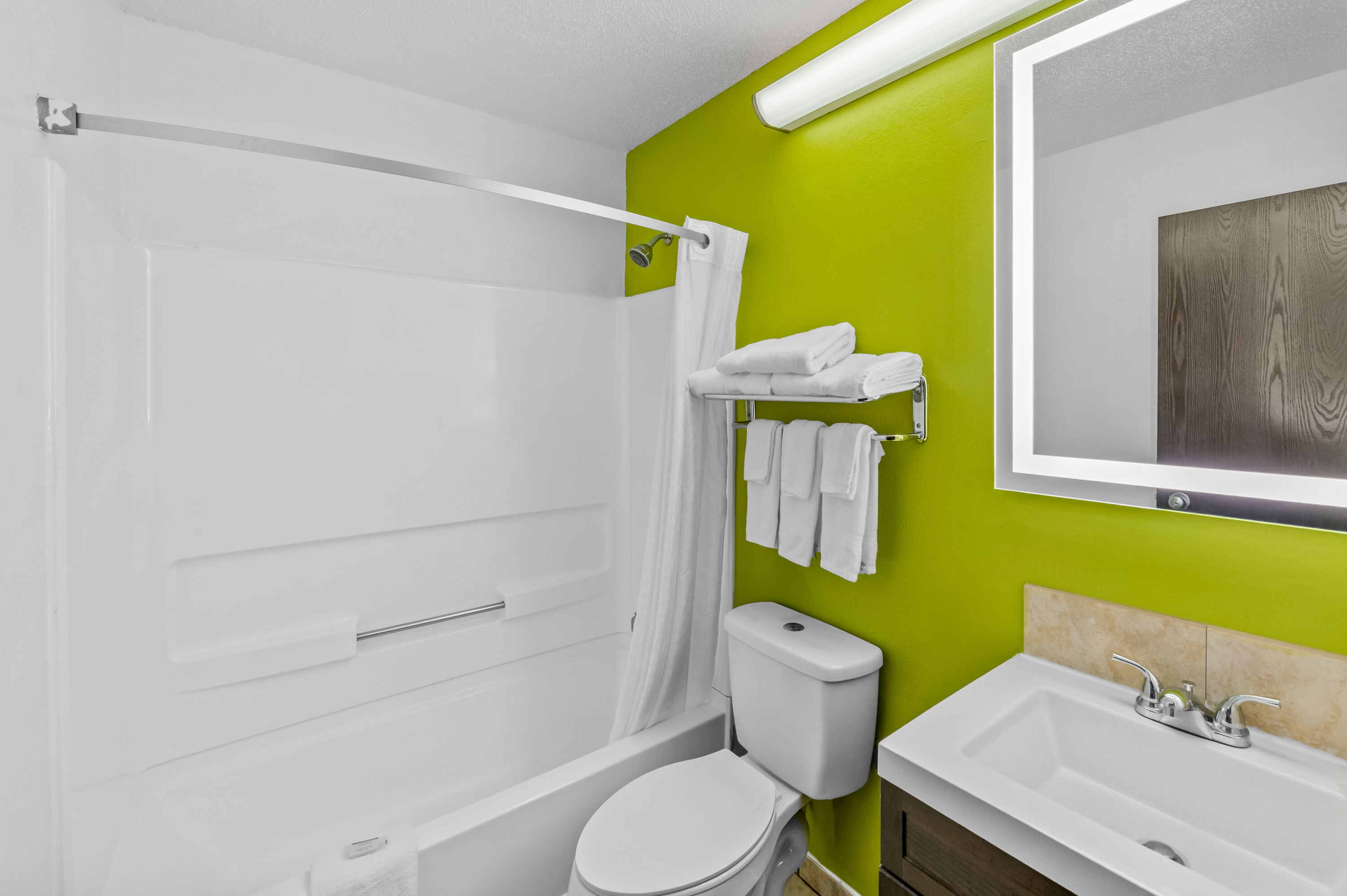 Guest room bath at the Super 8 by Wyndham Franklin in Franklin, Virginia