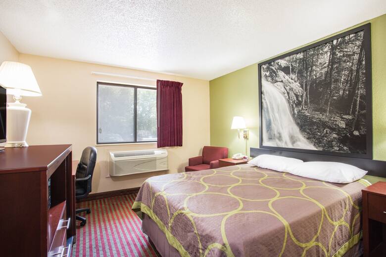 Guest room at the Super 8 Harrisonburg in Harrisonburg, Virginia