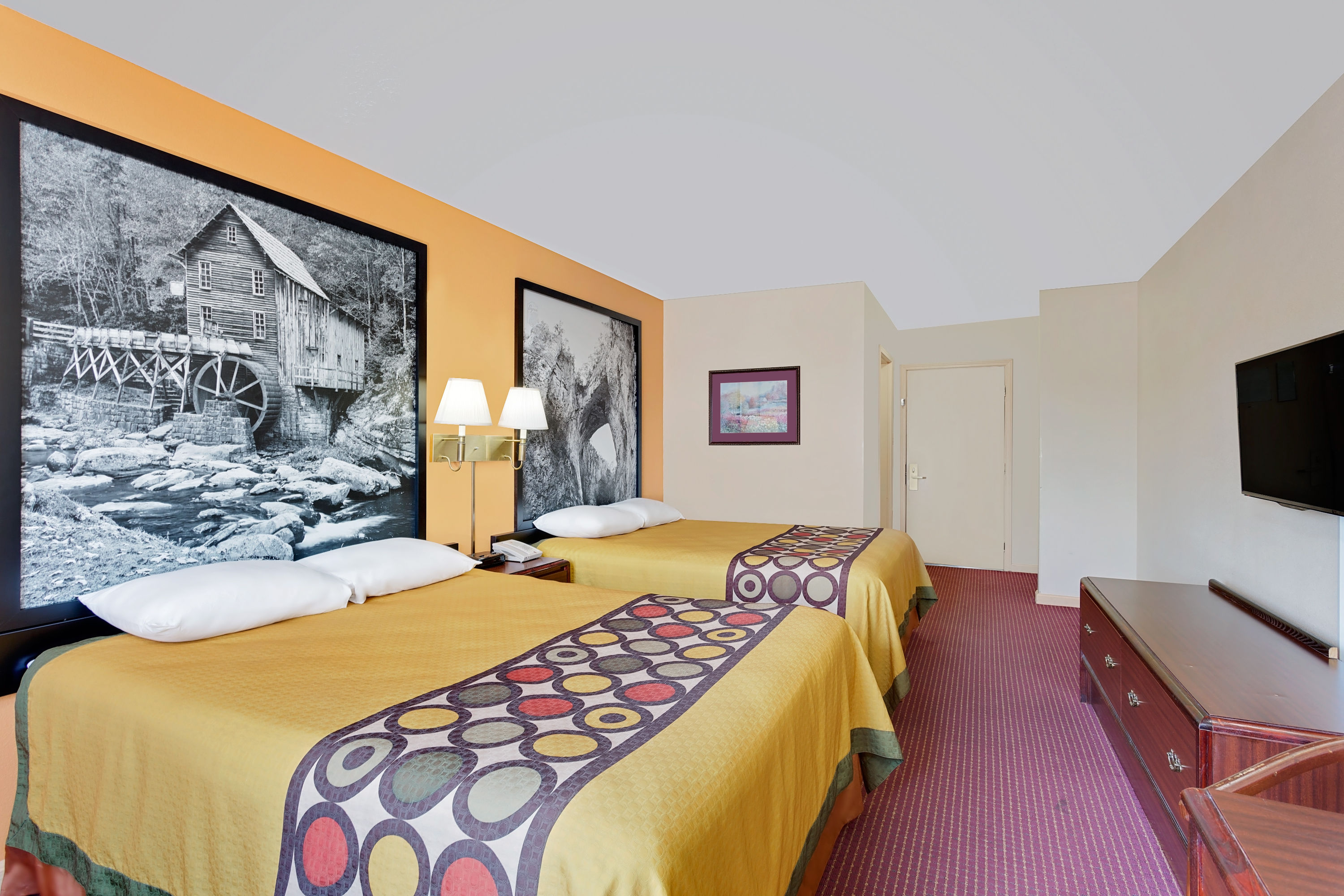 Guest room at the Super 8 by Wyndham Hillsville in Hillsville, Virginia