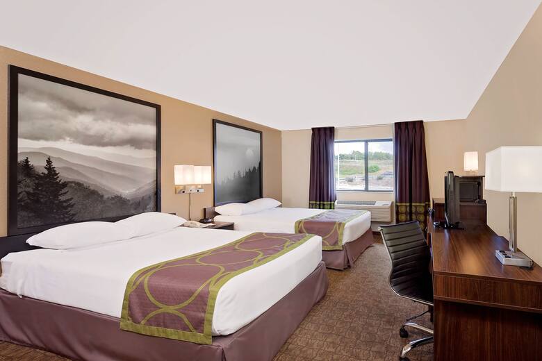 Super 8 By Wyndham Lebanon Hotels Va 24266 Guest Room At The Super 8 By Wyndham Lebanon In Virginia