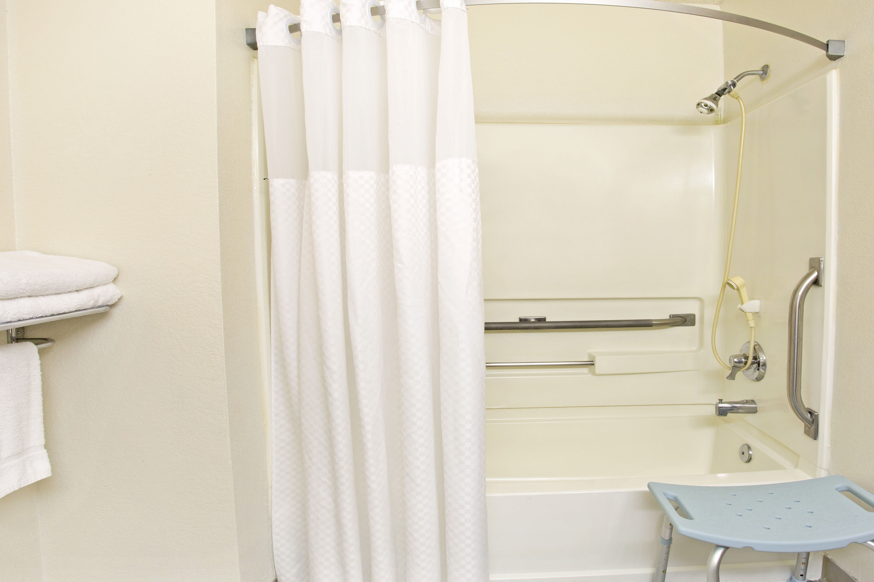 Guest room at the Super 8 by Wyndham Newport News/Jefferson Ave. in Newport News, Virginia