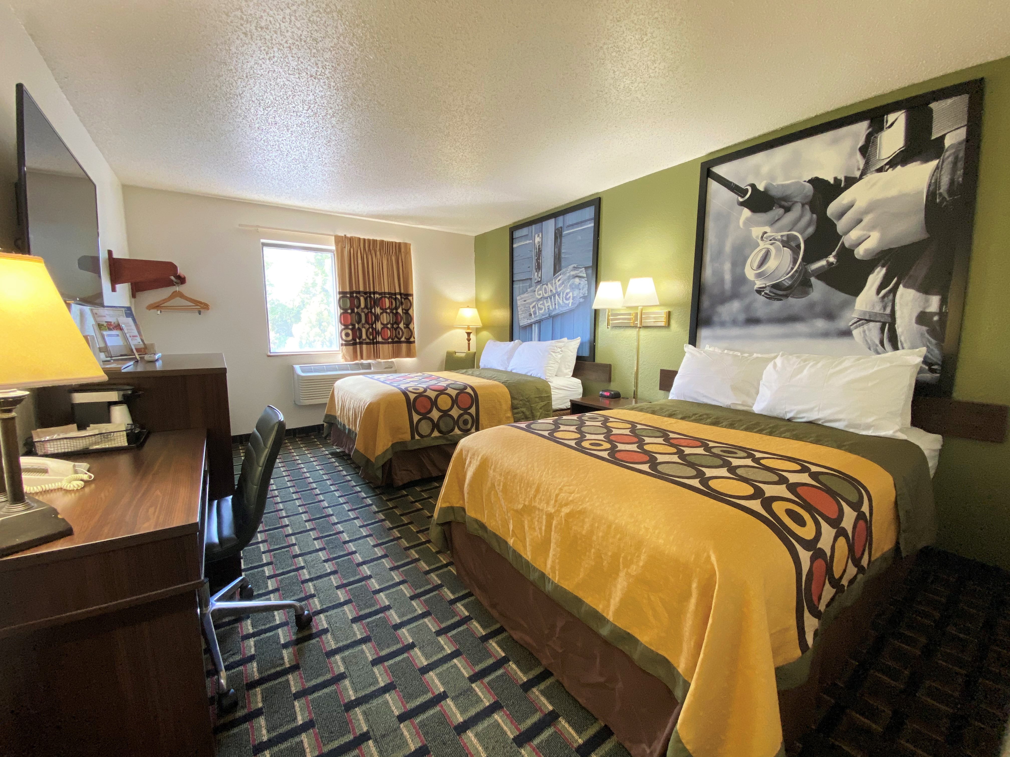 Guest room at the Super 8 by Wyndham Newport News/Jefferson Ave. in Newport News, Virginia