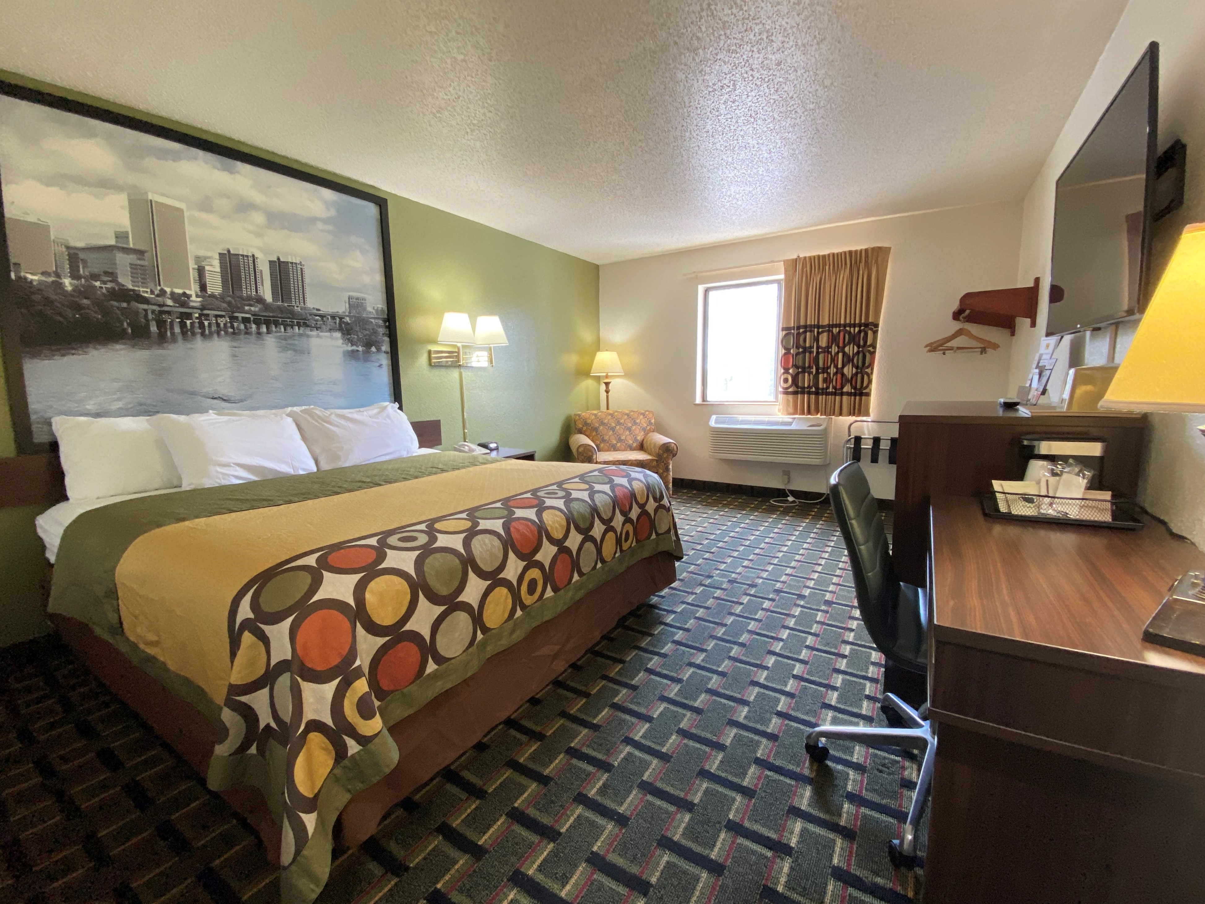 Guest room at the Super 8 by Wyndham Newport News/Jefferson Ave. in Newport News, Virginia