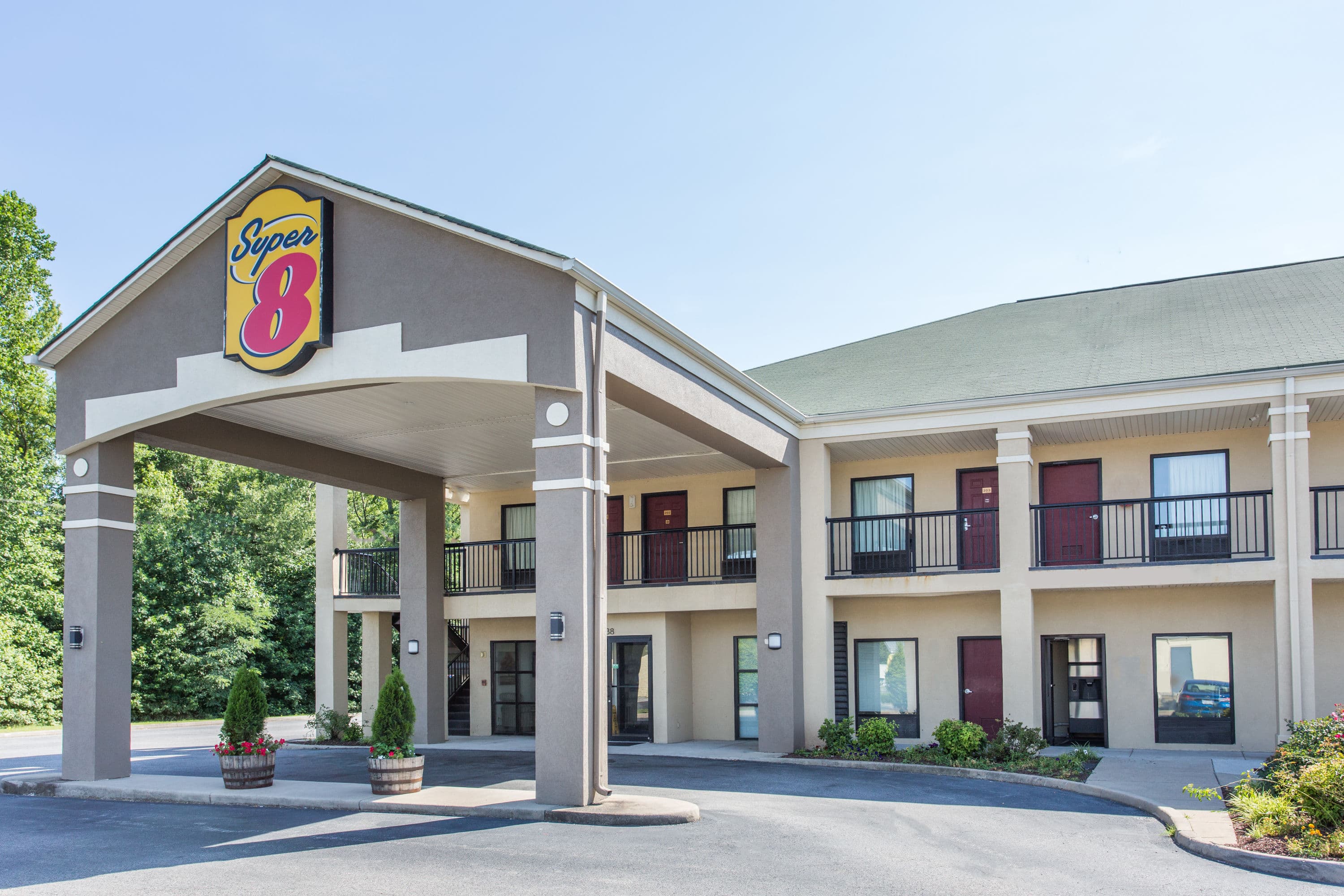 Super 8 By Wyndham Petersburg Va Hotels