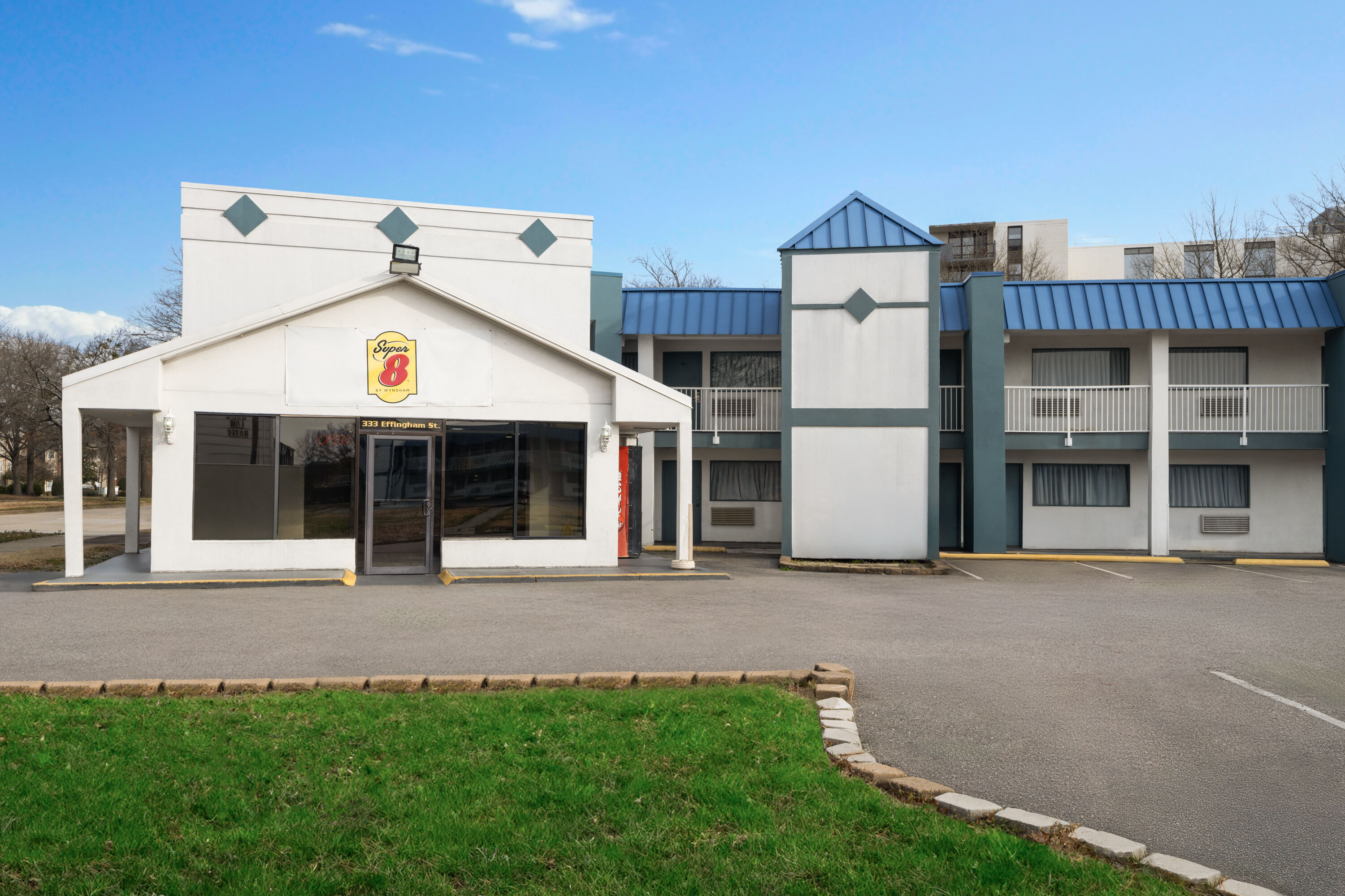 Exterior Day Image of Super 8 by Wyndham Portsmouth - Norfolk hotel in Portsmouth, Virginia