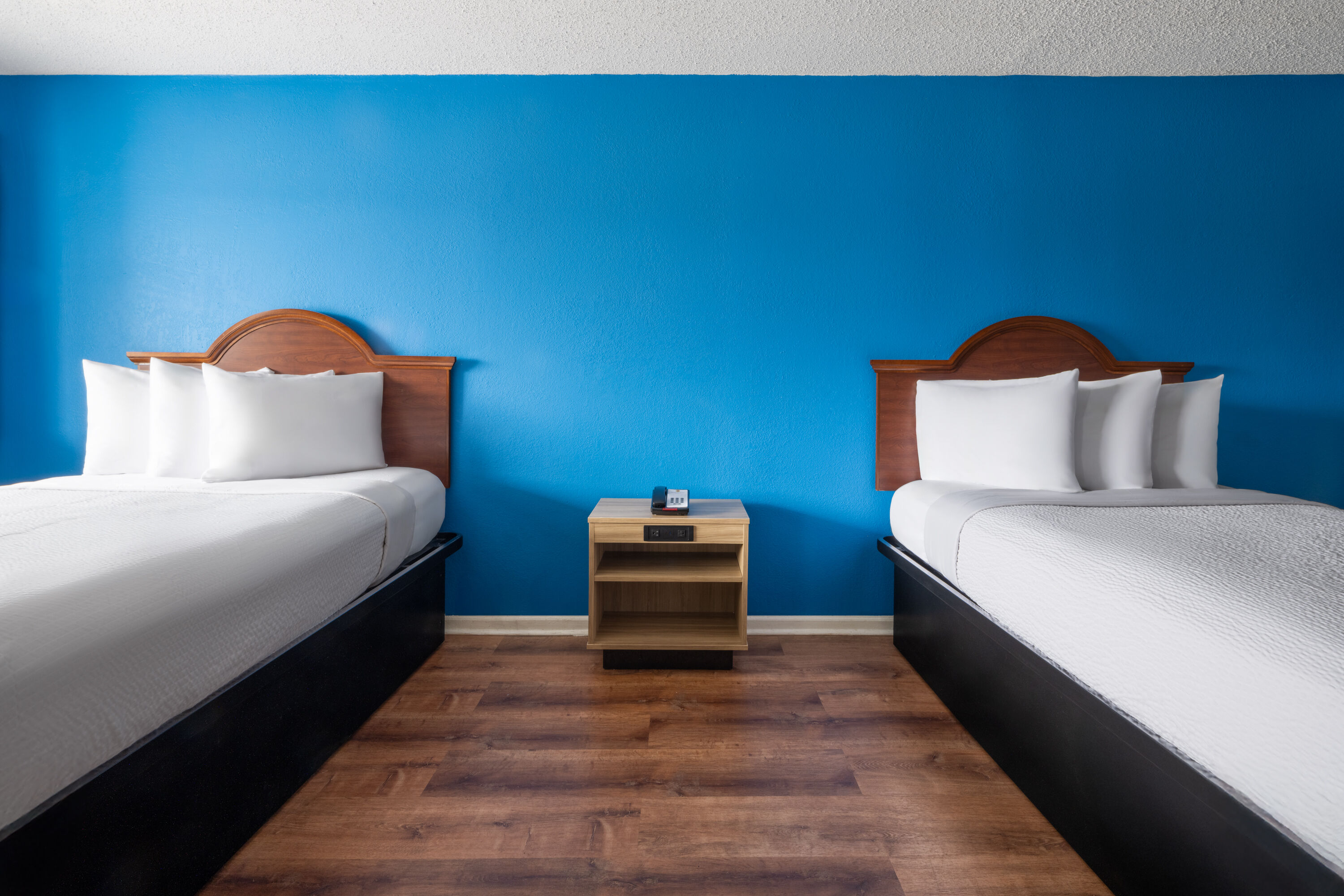 Super 8 by Wyndham Portsmouth - Norfolk suite in Portsmouth, Virginia