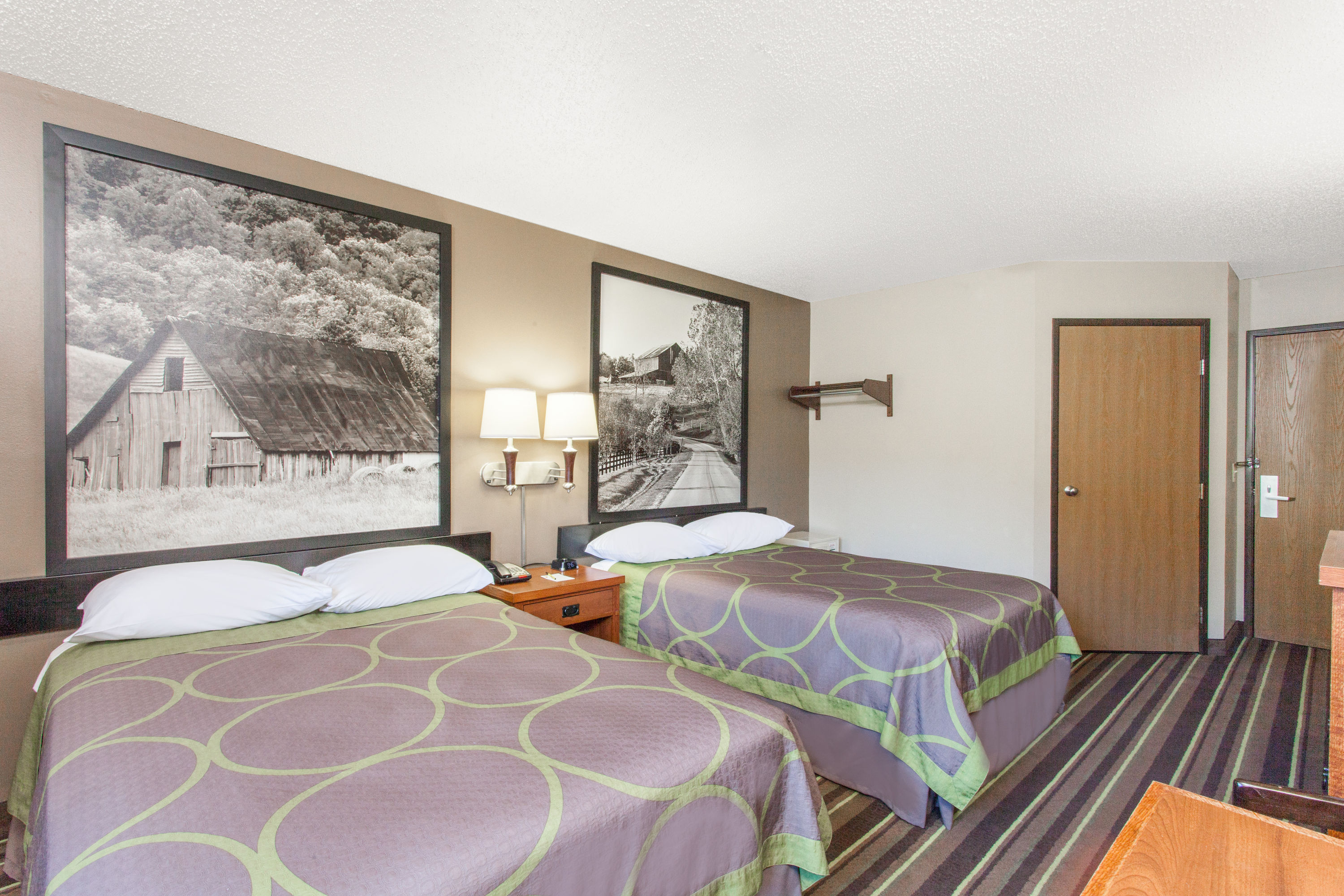 Super 8 by Wyndham Richlands/Claypool Hill Area Pounding Mill, VA Hotels