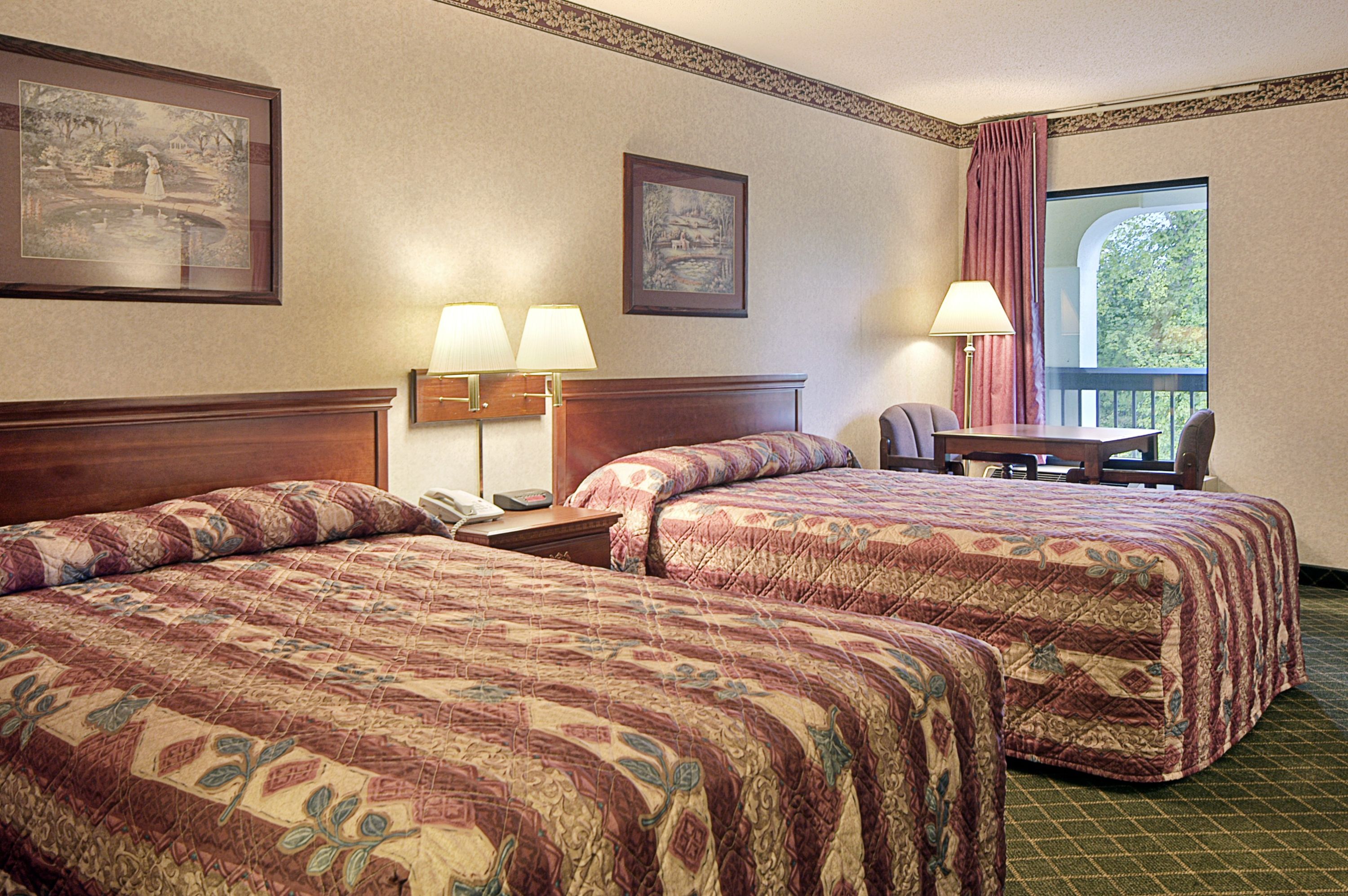 Super 8 by Wyndham Ruther  Glen  Kings Dominion Area 