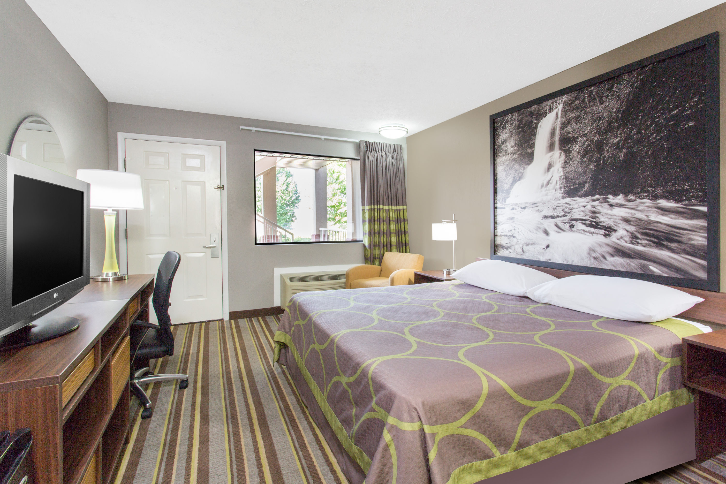 Guest room at the Super 8 by Wyndham Wytheville in Wytheville, Virginia