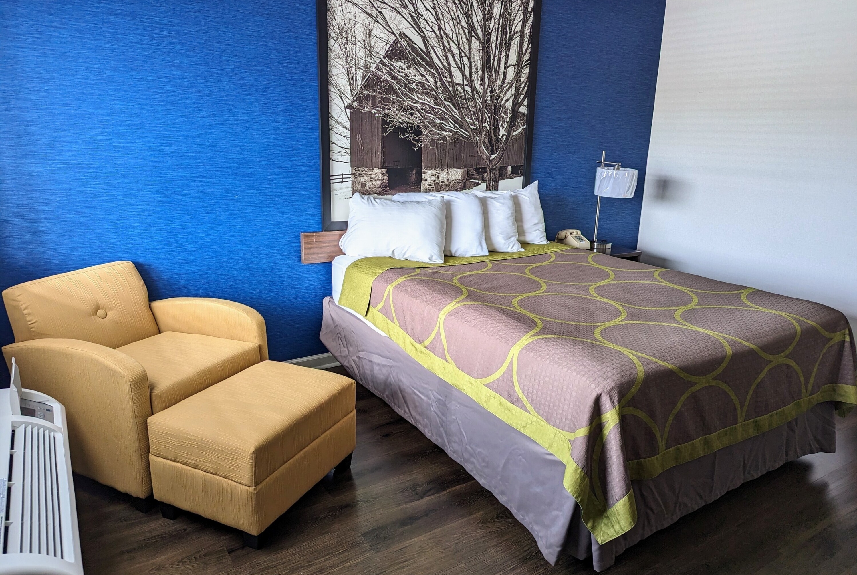 Guest room at the Super 8 by Wyndham Wytheville in Wytheville, Virginia