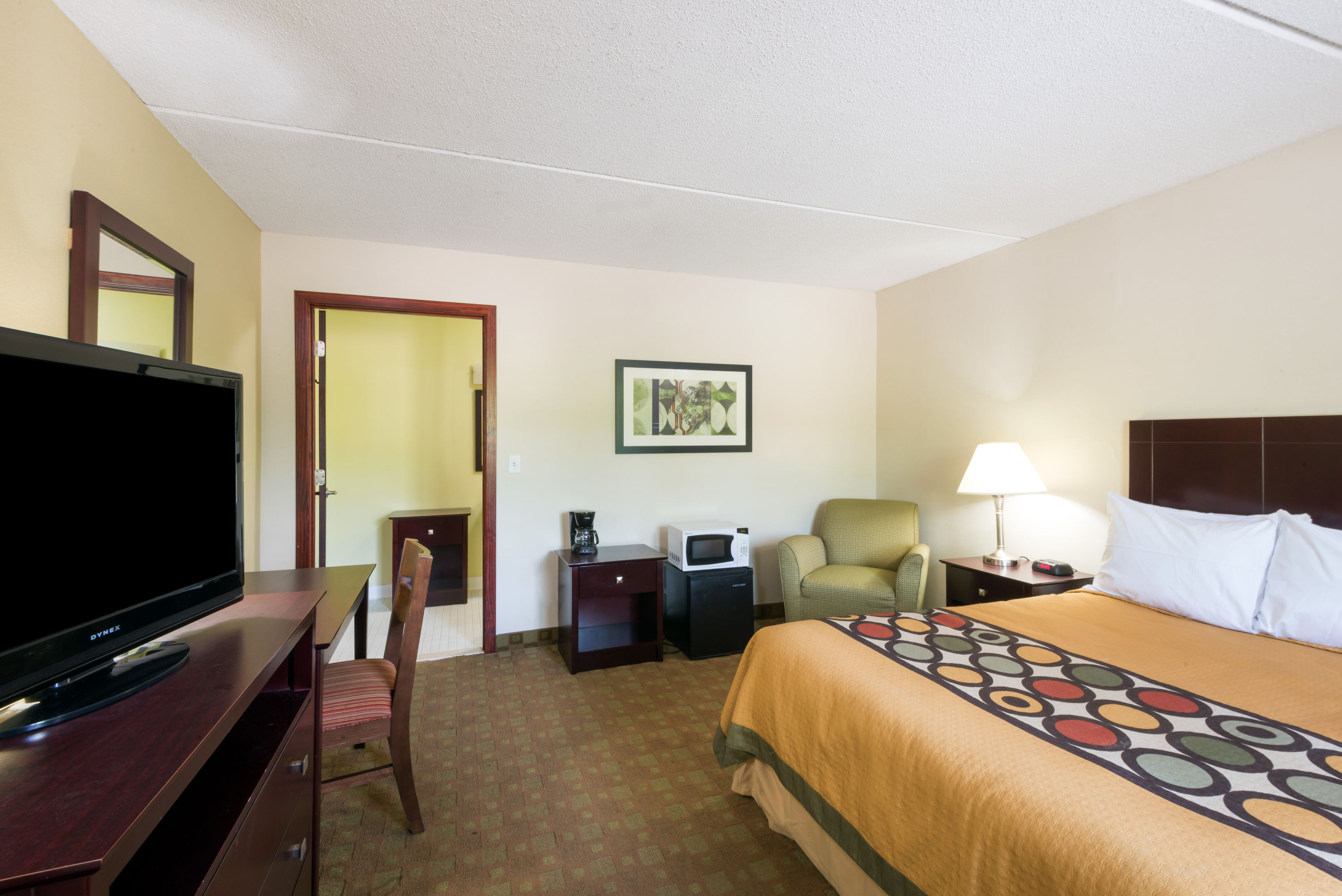 Guest room at the Super 8 by Wyndham White River Junction in White River Junction, Vermont