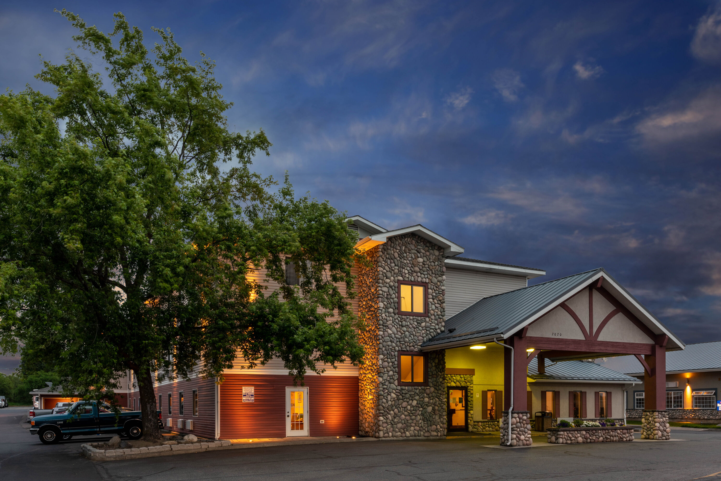 Super 8 by Wyndham Spokane Valley | Spokane, WA Hotels