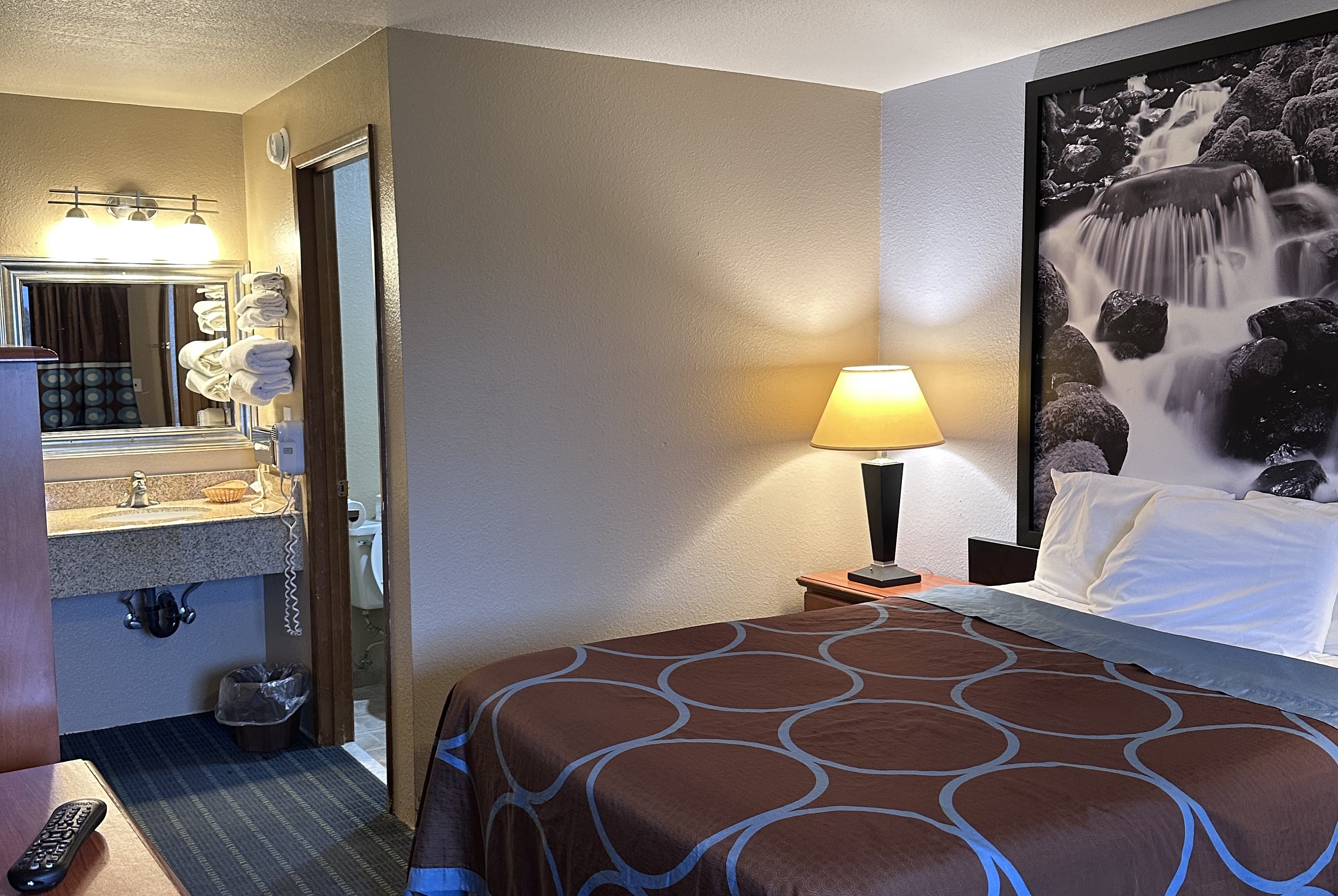 Guest room at the Super 8 by Wyndham Vancouver East in Vancouver, Washington