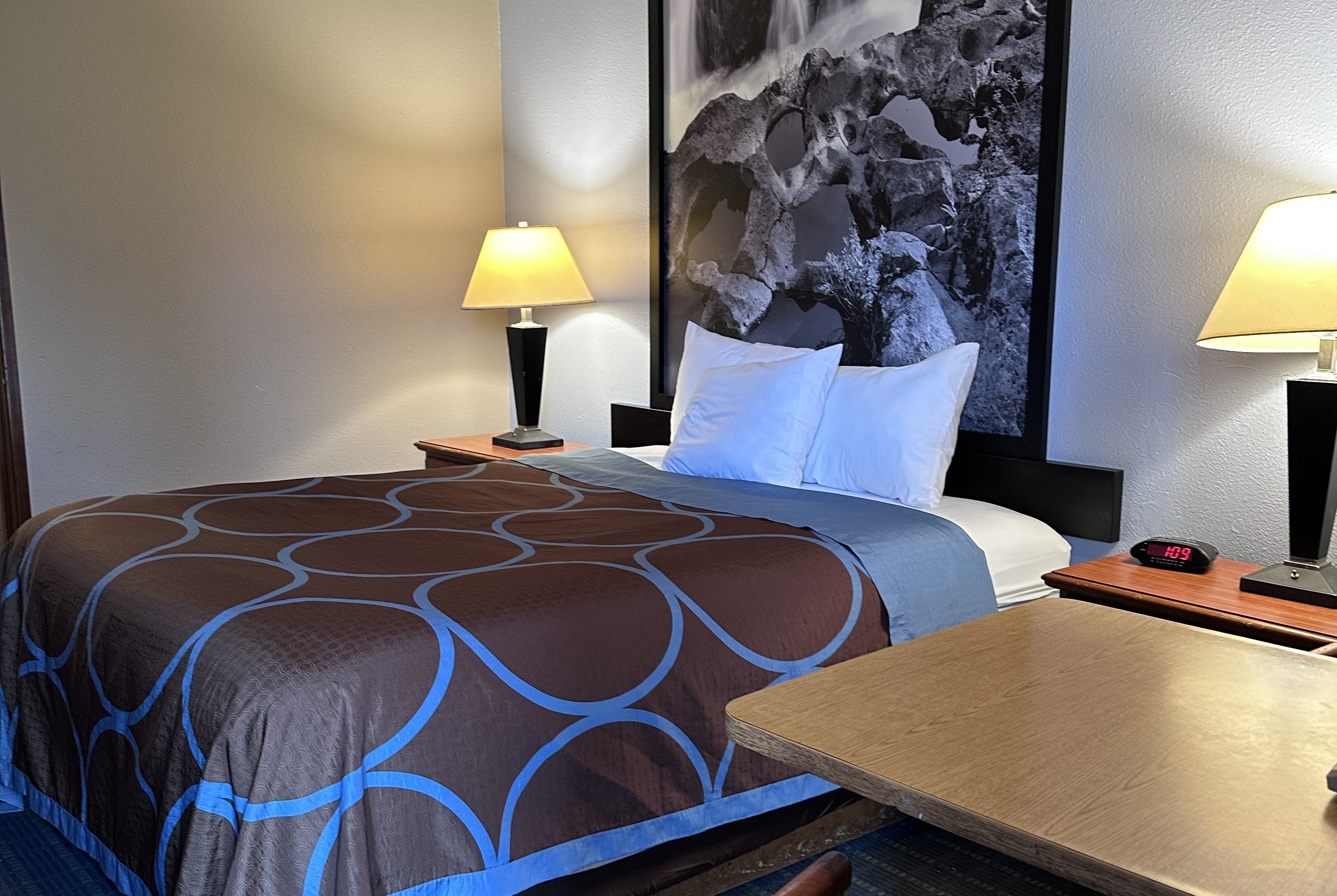 Guest room at the Super 8 by Wyndham Vancouver East in Vancouver, Washington
