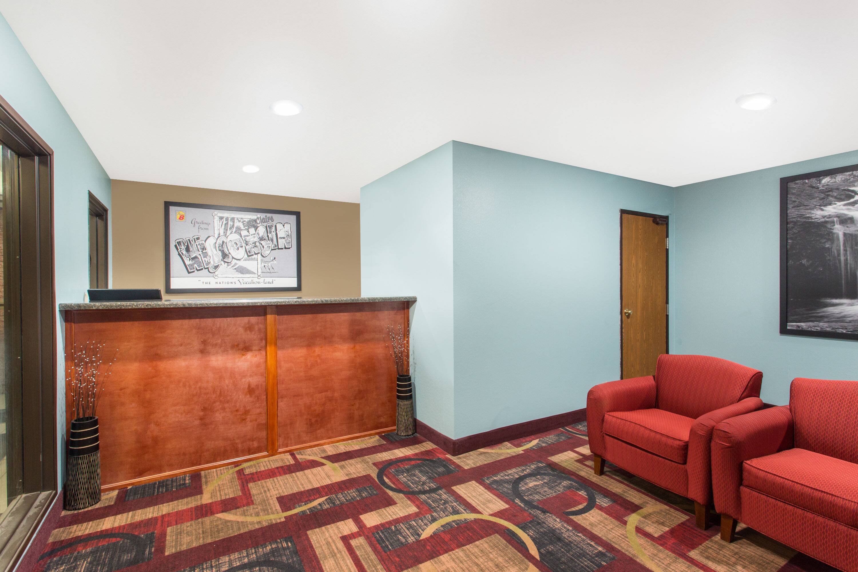 Super 8 by Wyndham Eau Claire I-94 | Eau Claire, WI Hotels