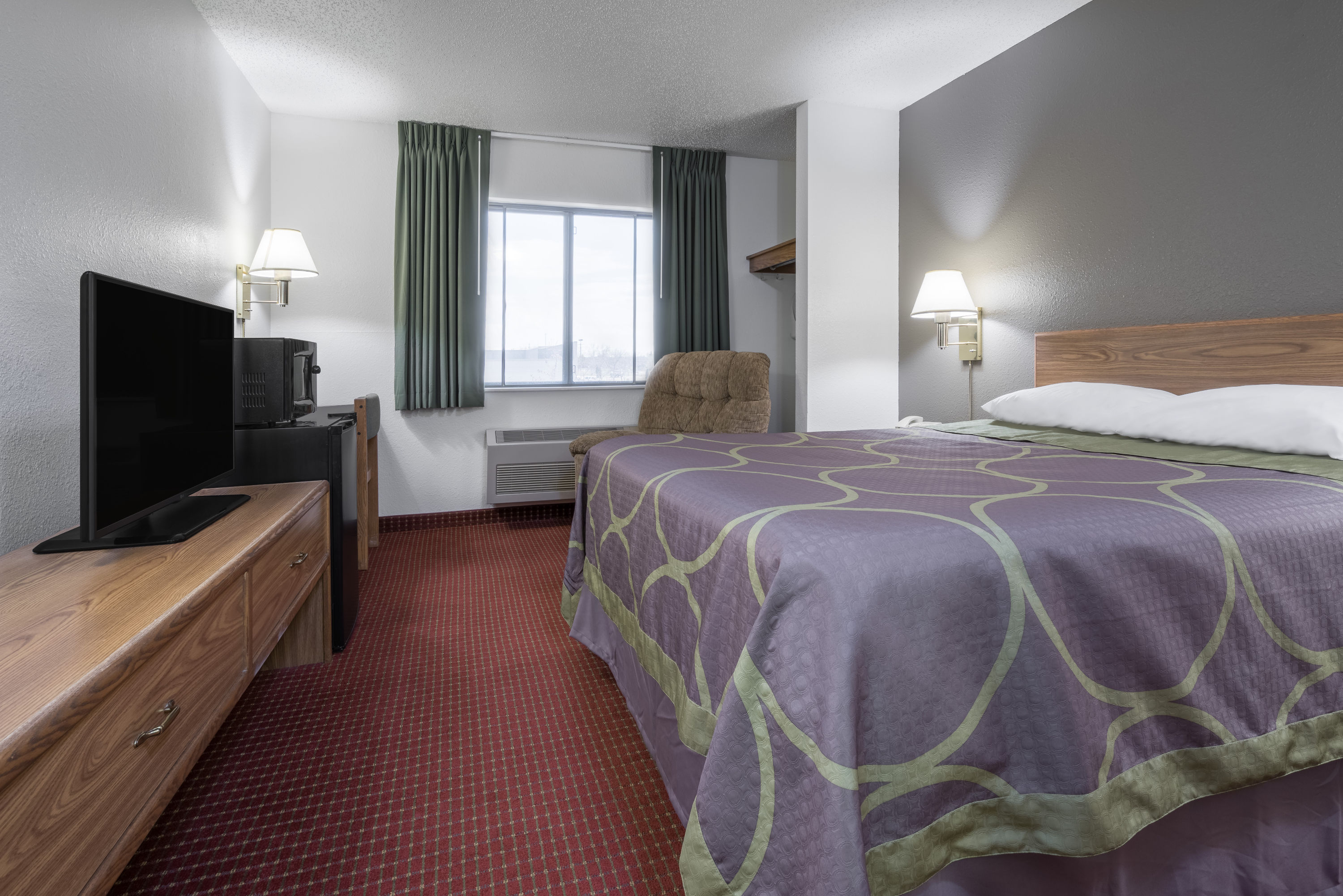 Guest room at the Super 8 by Wyndham Fond Du Lac in Fond du Lac, Wisconsin