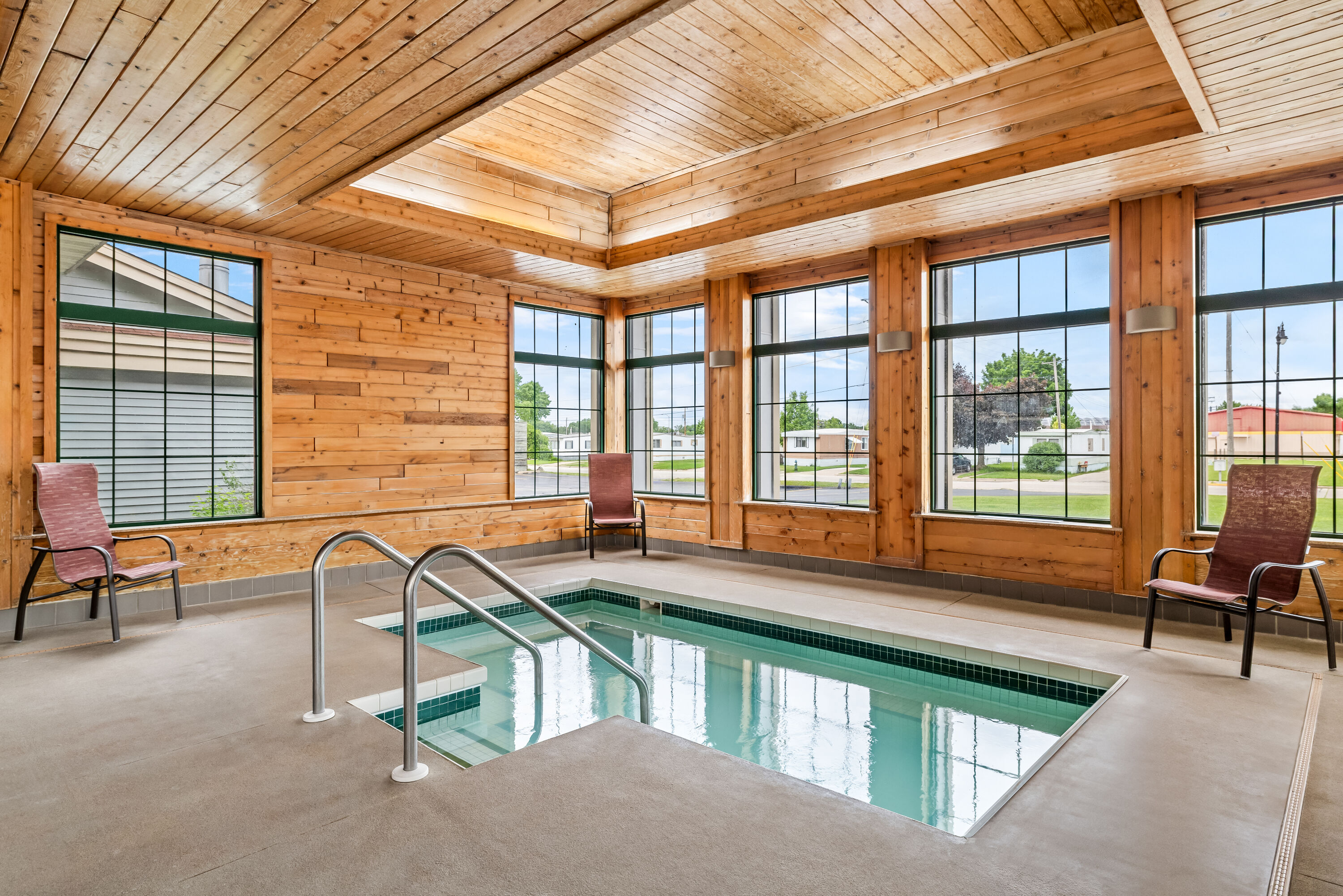 Hot tub at the Super 8 by Wyndham La Crosse in La Crosse, Wisconsin