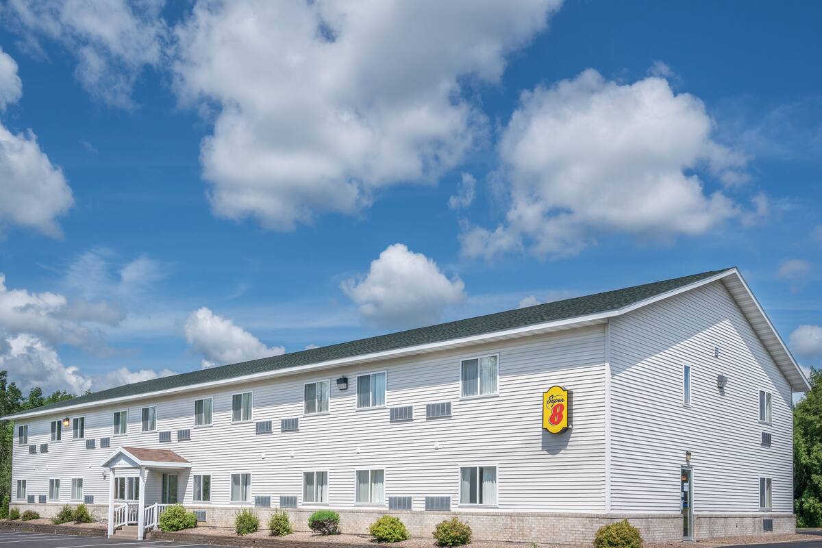 Super 8 Phillips Hotels Wi 54555 Super 8 Phillips