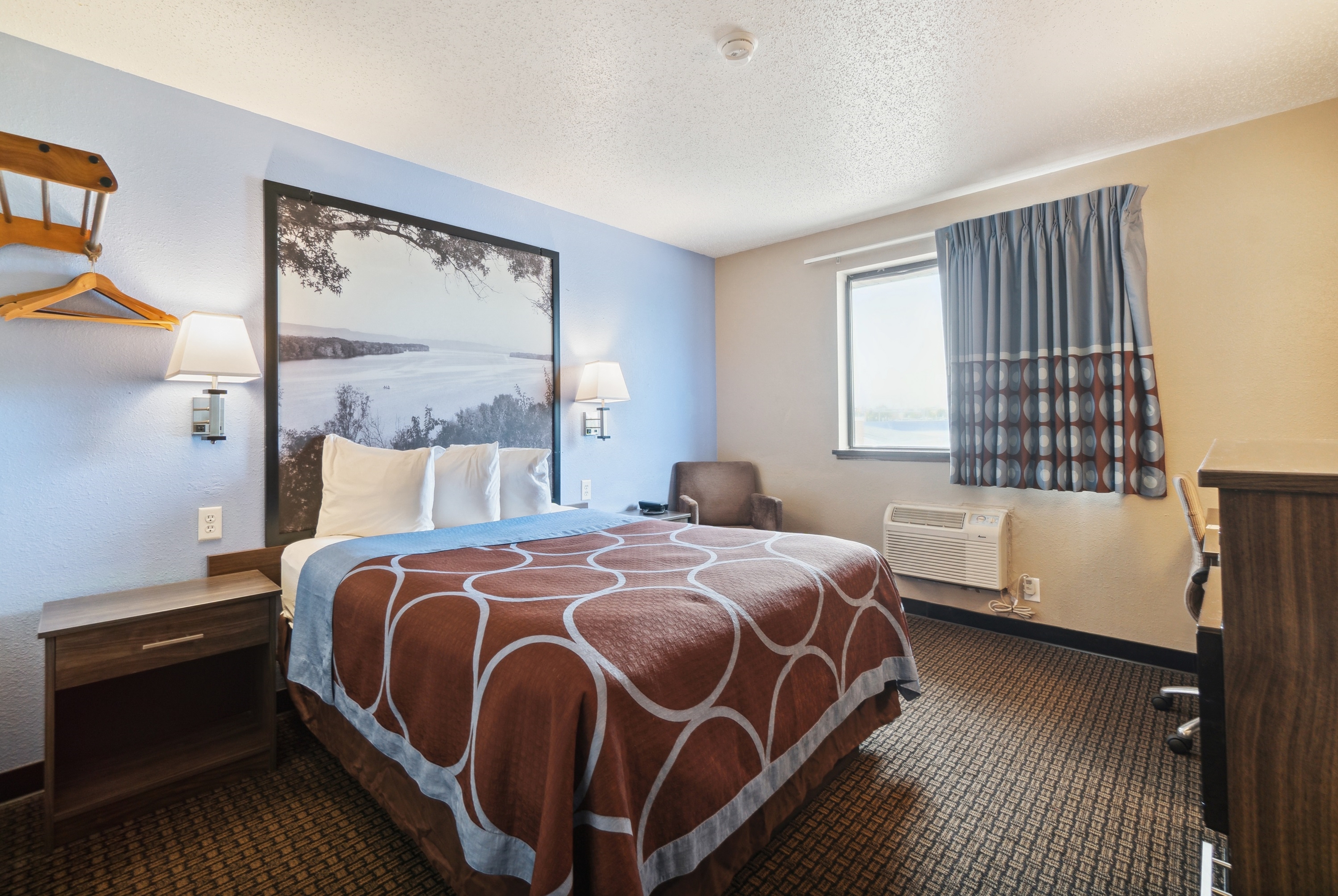 Guest room at the Super 8 by Wyndham Kenosha/Pleasant Prairie in Pleasant Prairie, Wisconsin