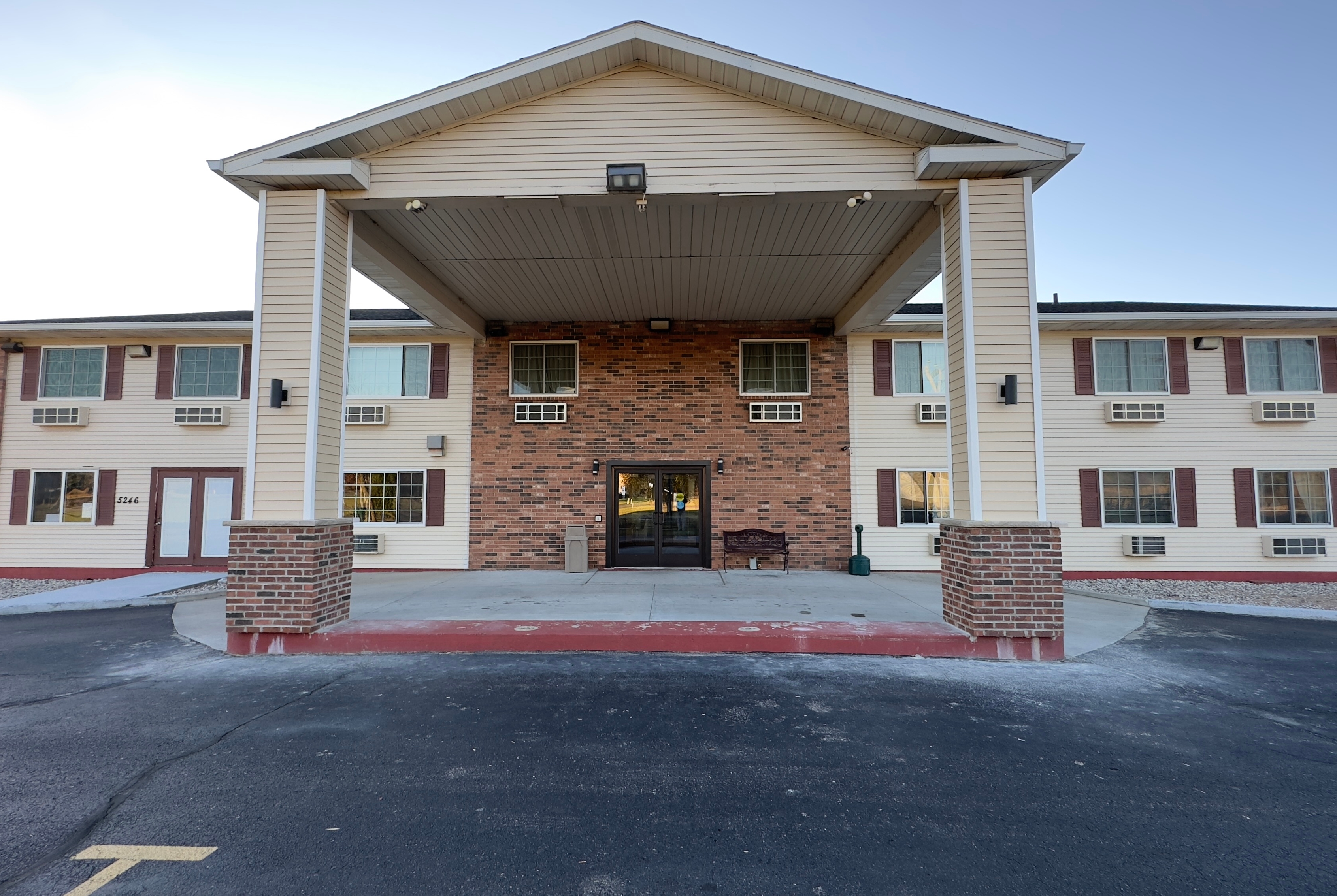 Super 8 by Wyndham Plover Stevens Point Area Plover, WI Hotels