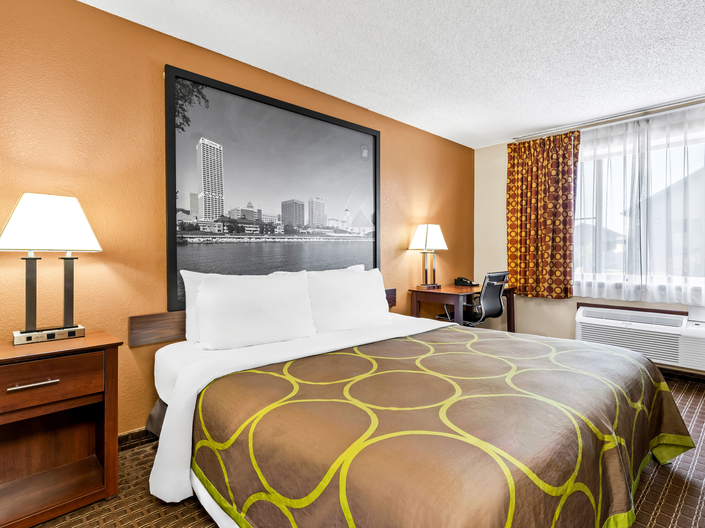 King bed guest room at the Super 8 by Wyndham Sturtevant/Racine in Sturtevant, Wisconsin