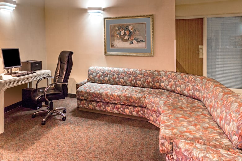 Super 8 Watertown WI hotel lobby in Watertown, Wisconsin