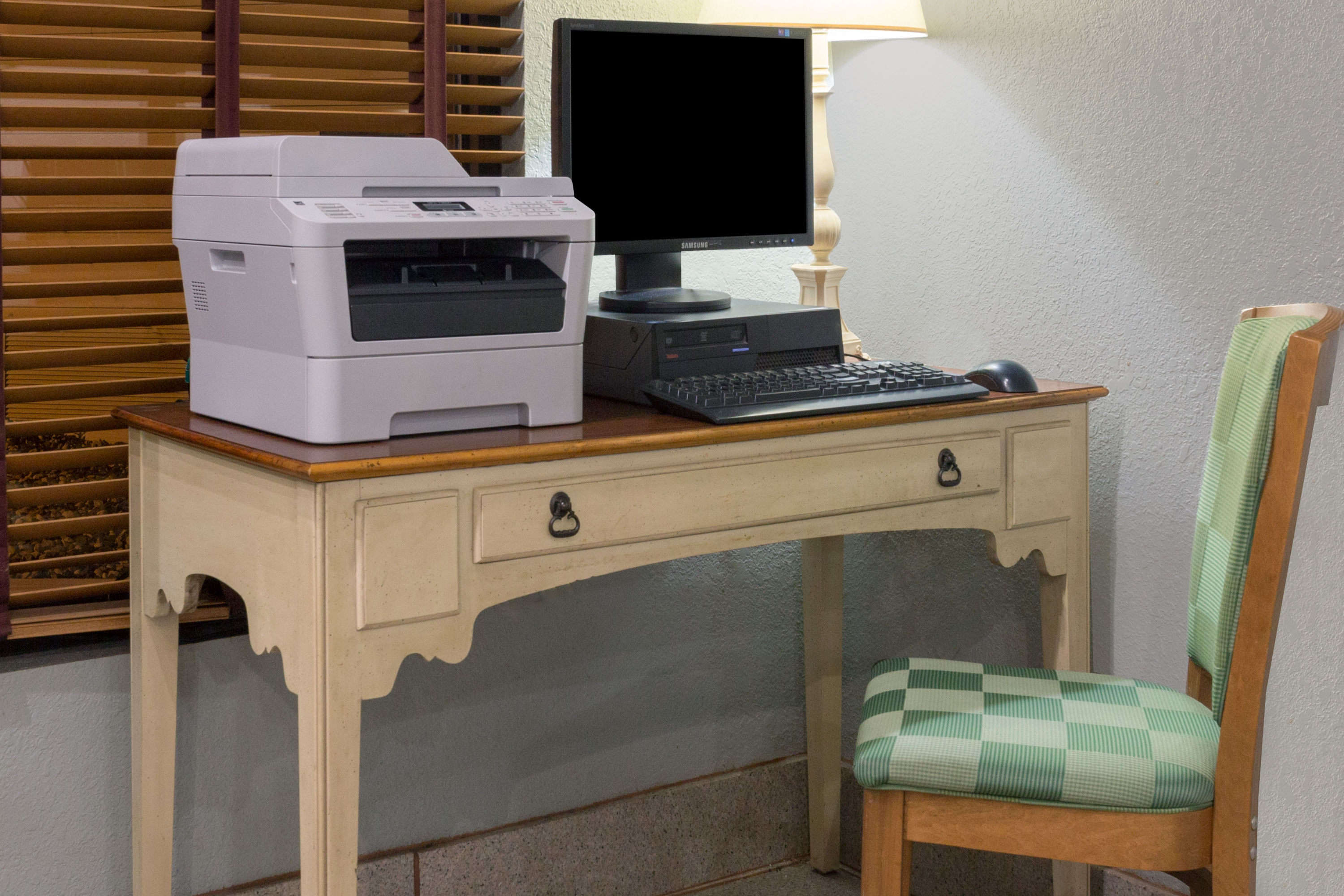 Super 8 by Wyndham Wisconsin Dells business center in Wisconsin Dells, Wisconsin