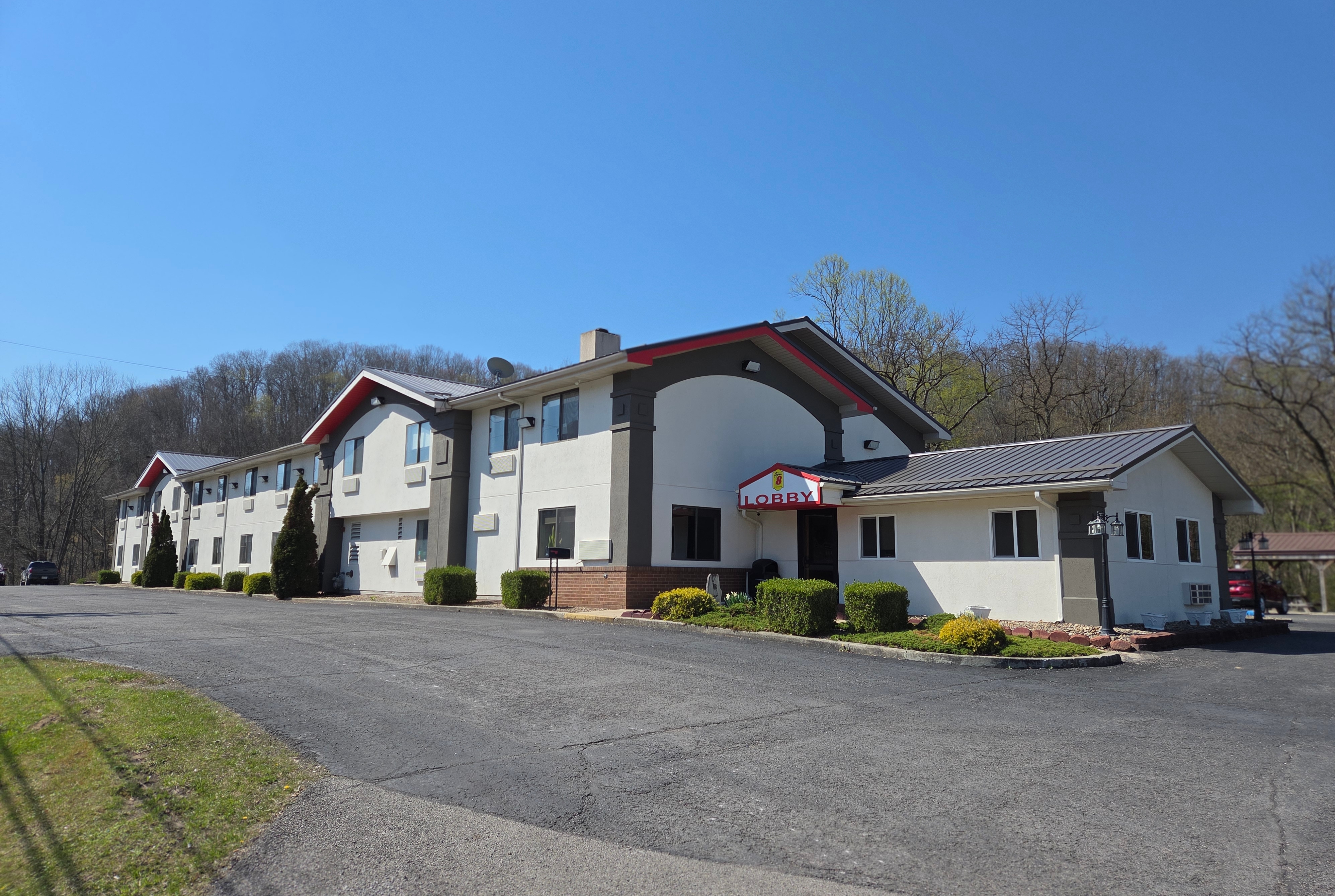 Exterior Day Image of Super 8 by Wyndham Elkins hotel in Elkins, West Virginia