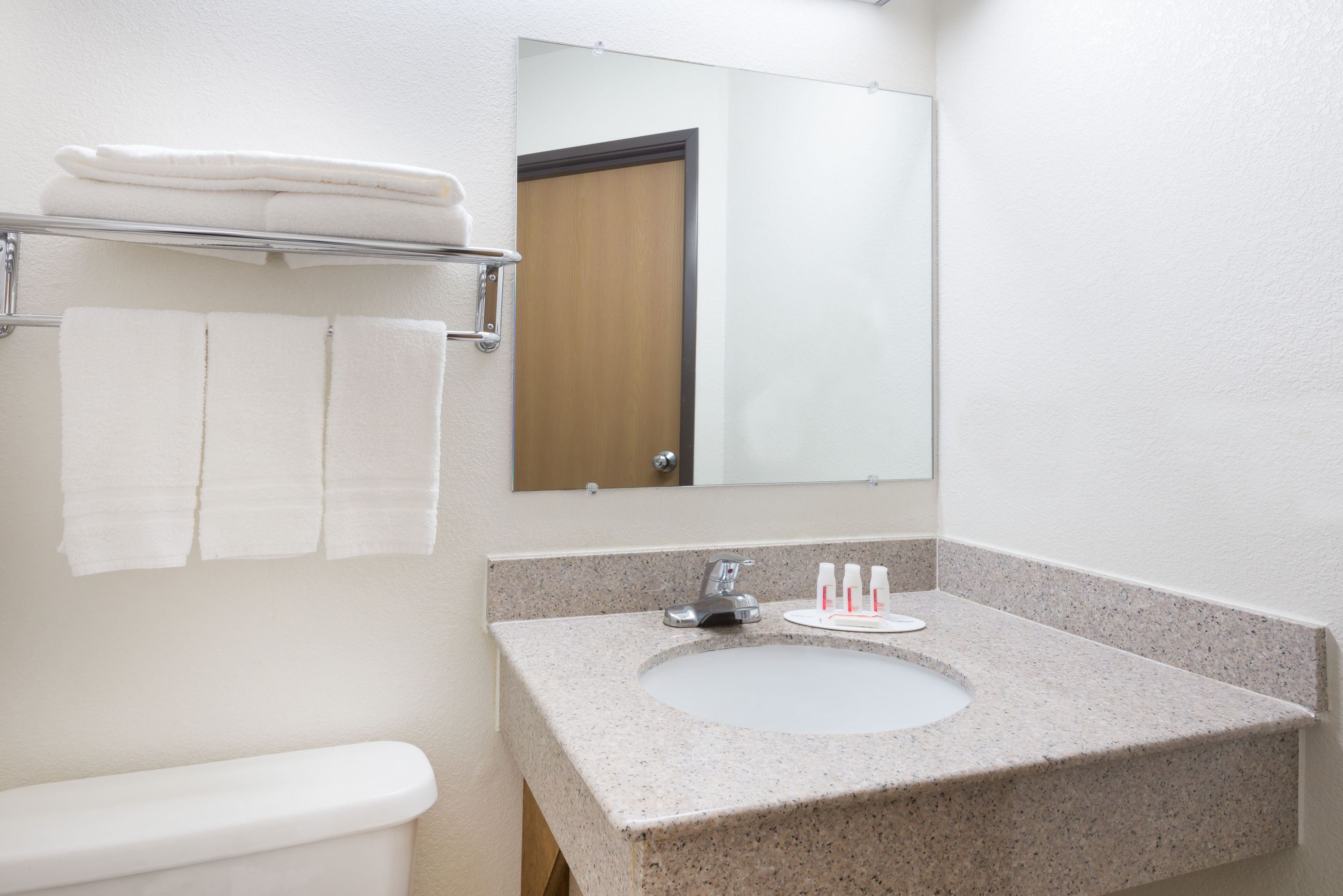 Super 8 By Wyndham Morgantown Morgantown Wv Hotels