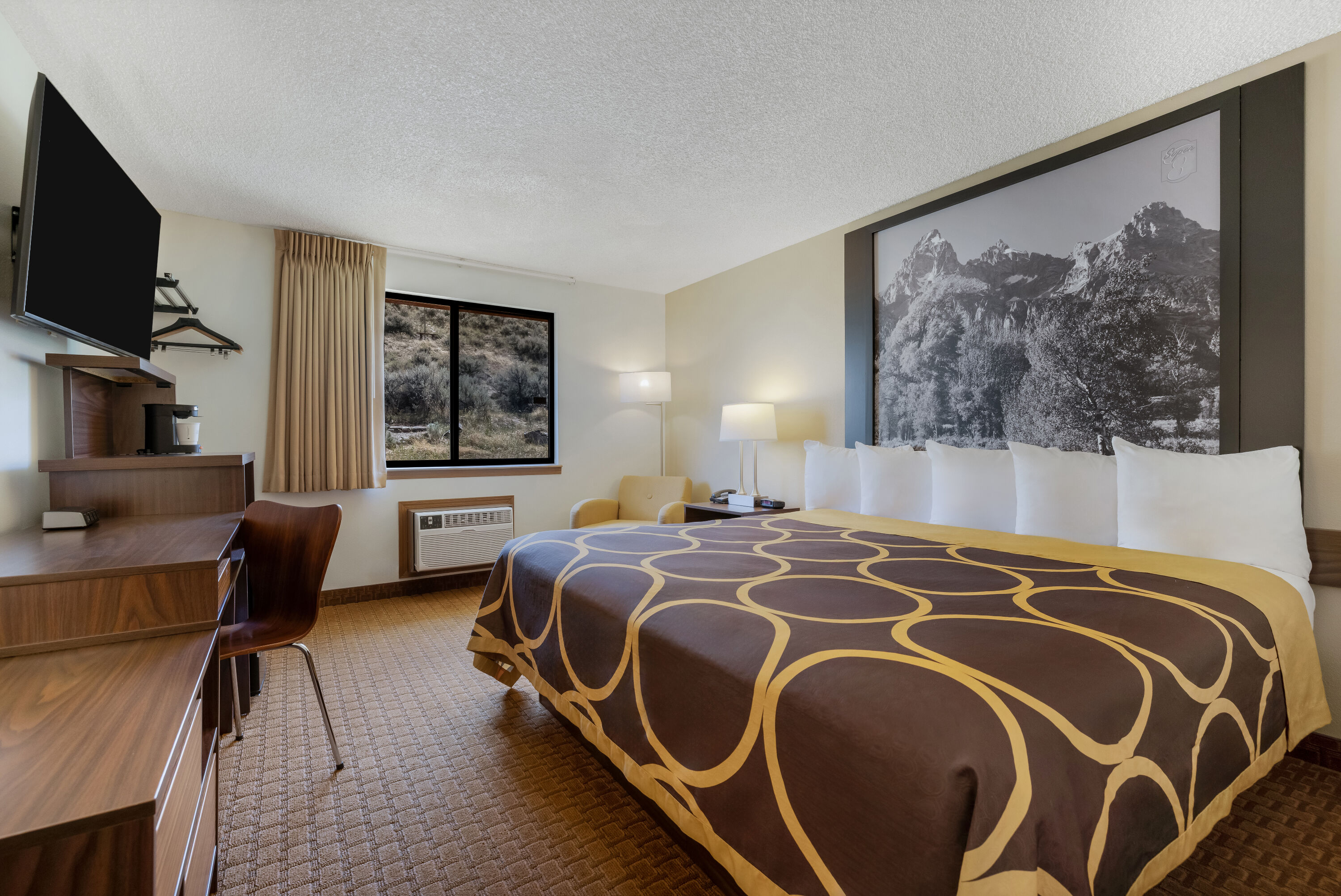 Super 8 by Wyndham Cody suite in Cody, Wyoming