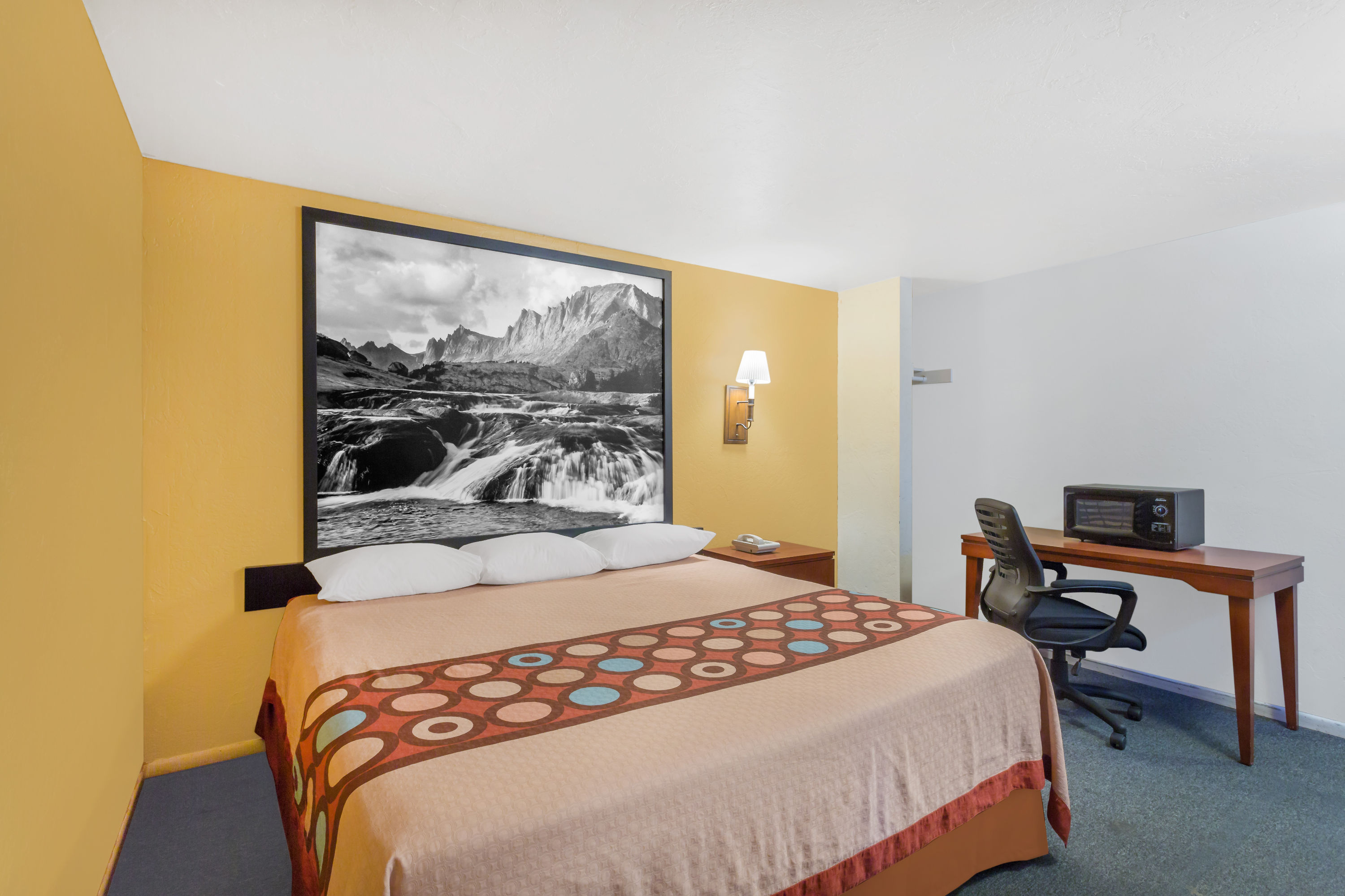 Super 8 by Wyndham Diamondville Kemmerer Diamondville, WY Hotels