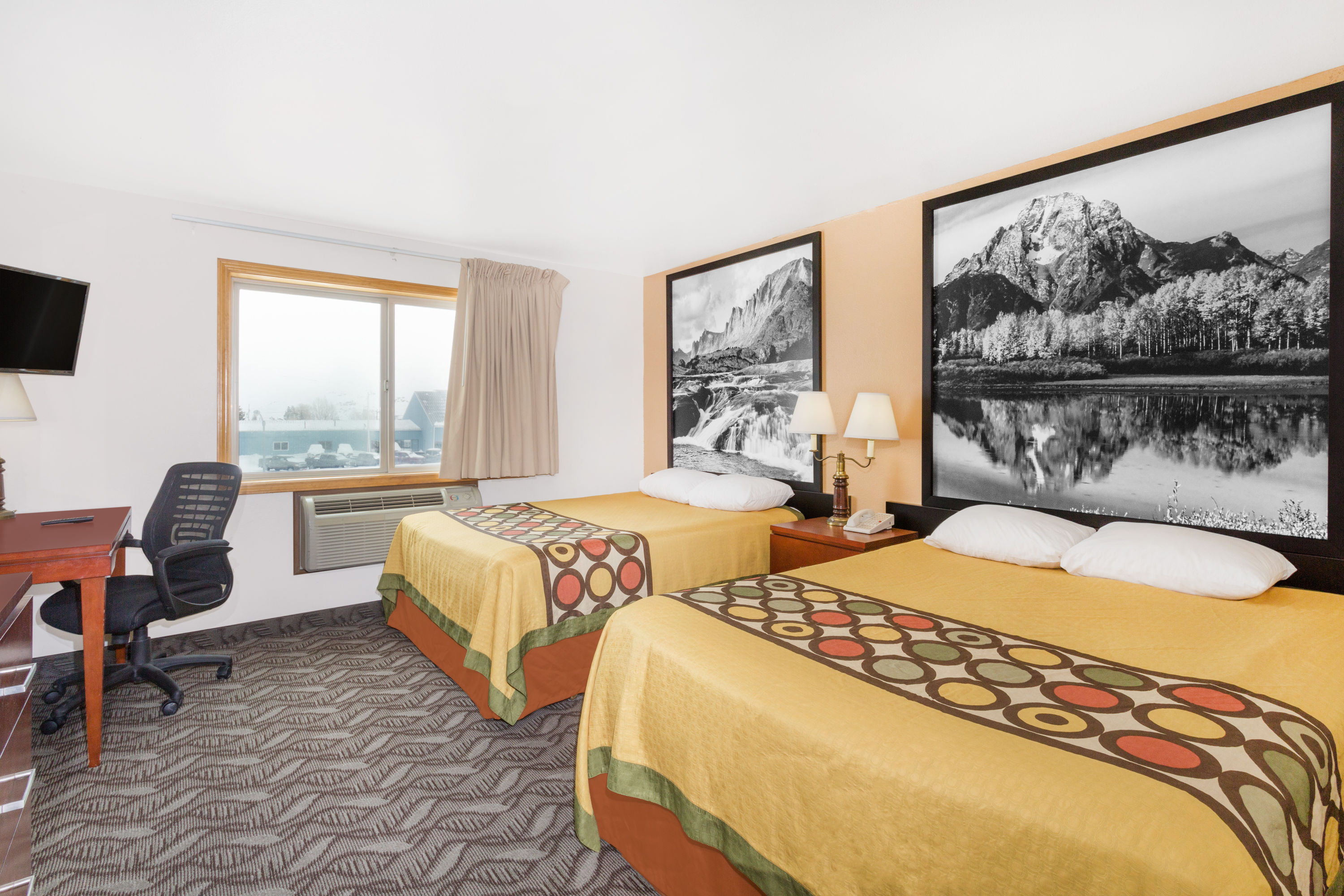 Super 8 by Wyndham Diamondville Kemmerer Diamondville, WY Hotels