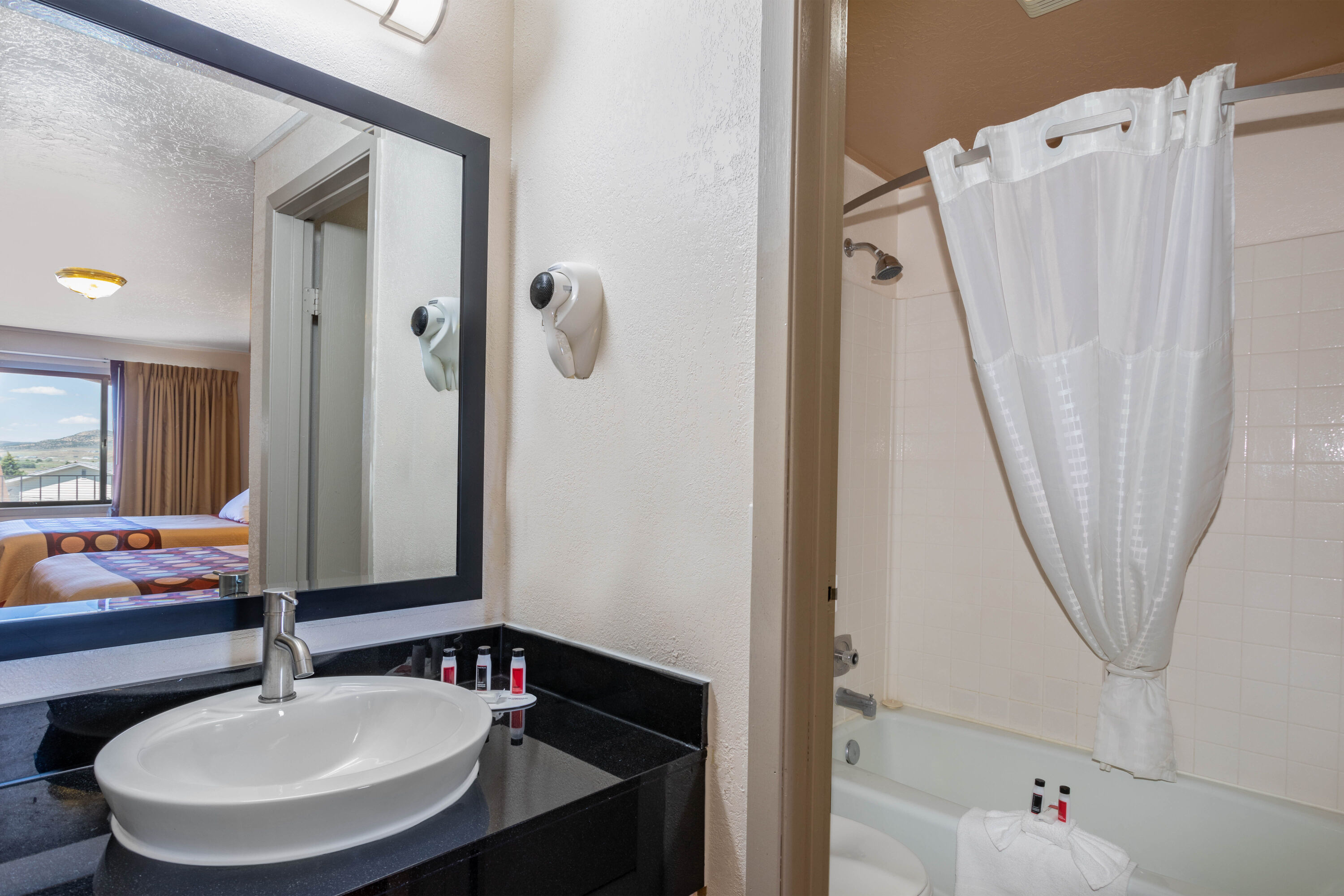 Super 8 by Wyndham Evanston Evanston, WY Hotels