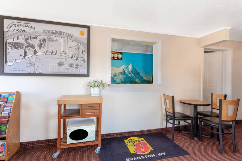 Super 8 Evanston hotel lobby in Evanston, Wyoming