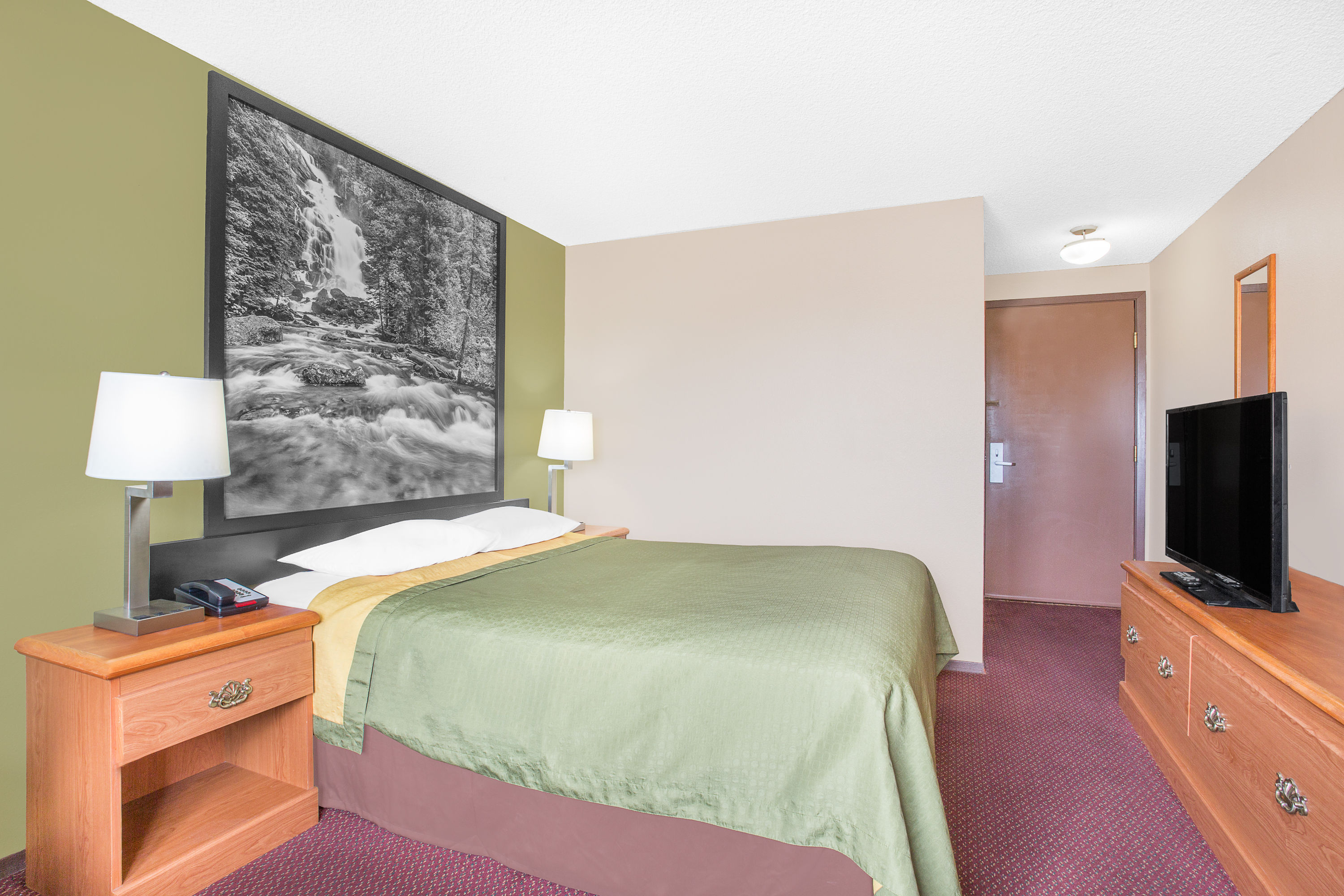Guest room at the Super 8 by Wyndham Riverton in Riverton, Wyoming